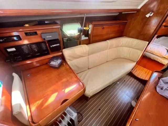 Interior image - 1
