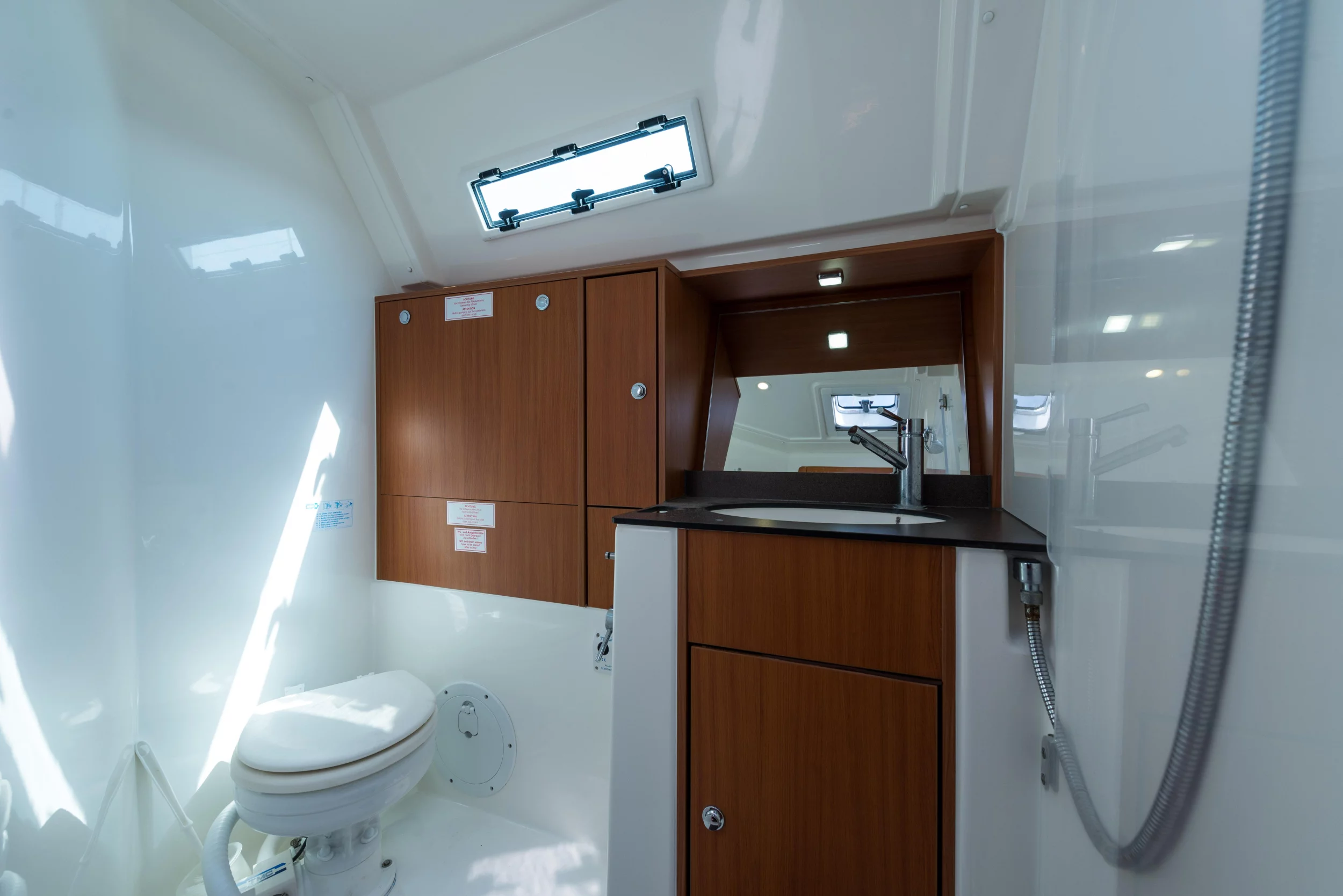 Bavaria 40 Cruiser (Deneb)  - 8