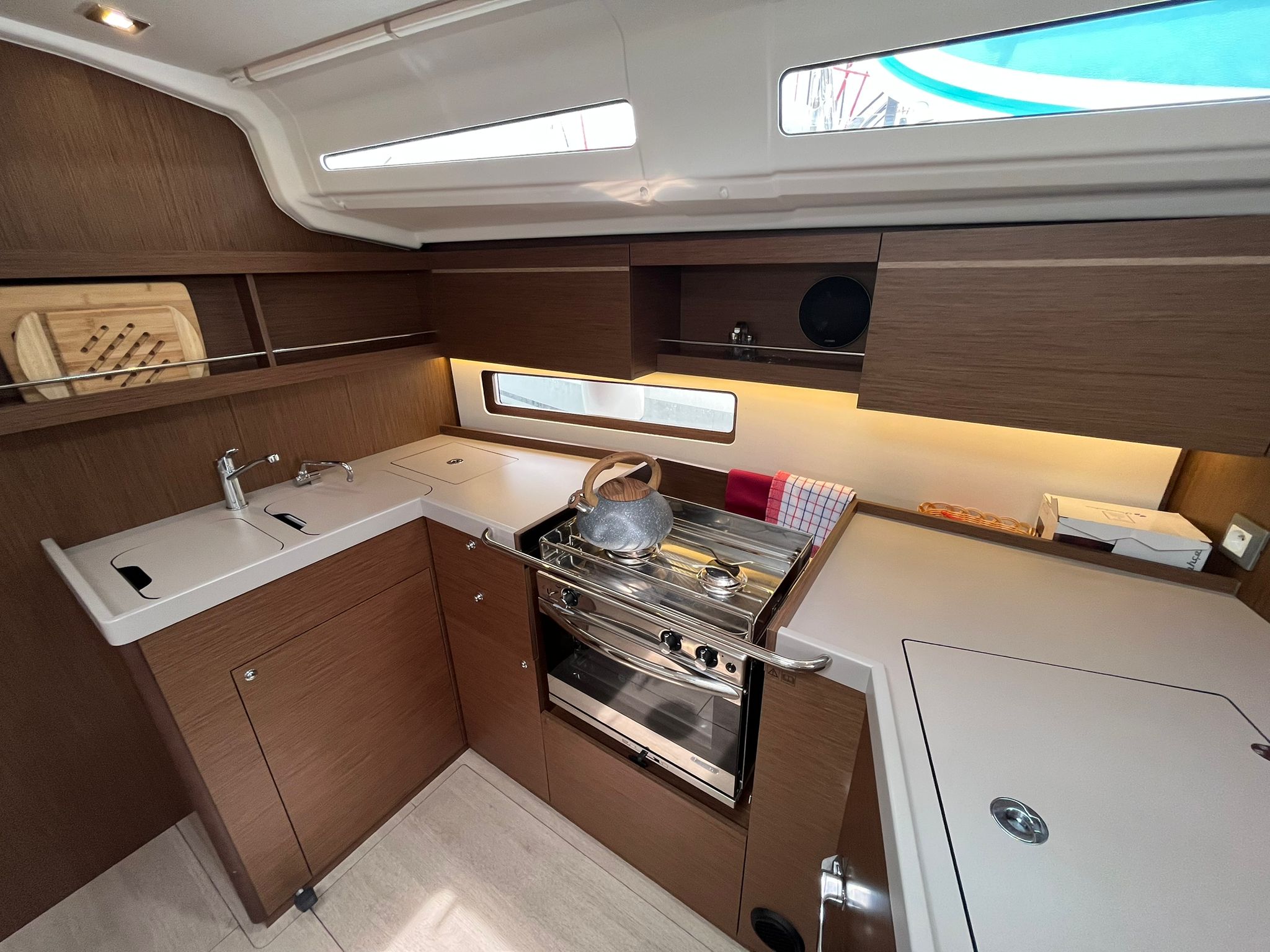 Photo #29 - Oceanis 40.1 (BIBI ONE) in Split - 17620