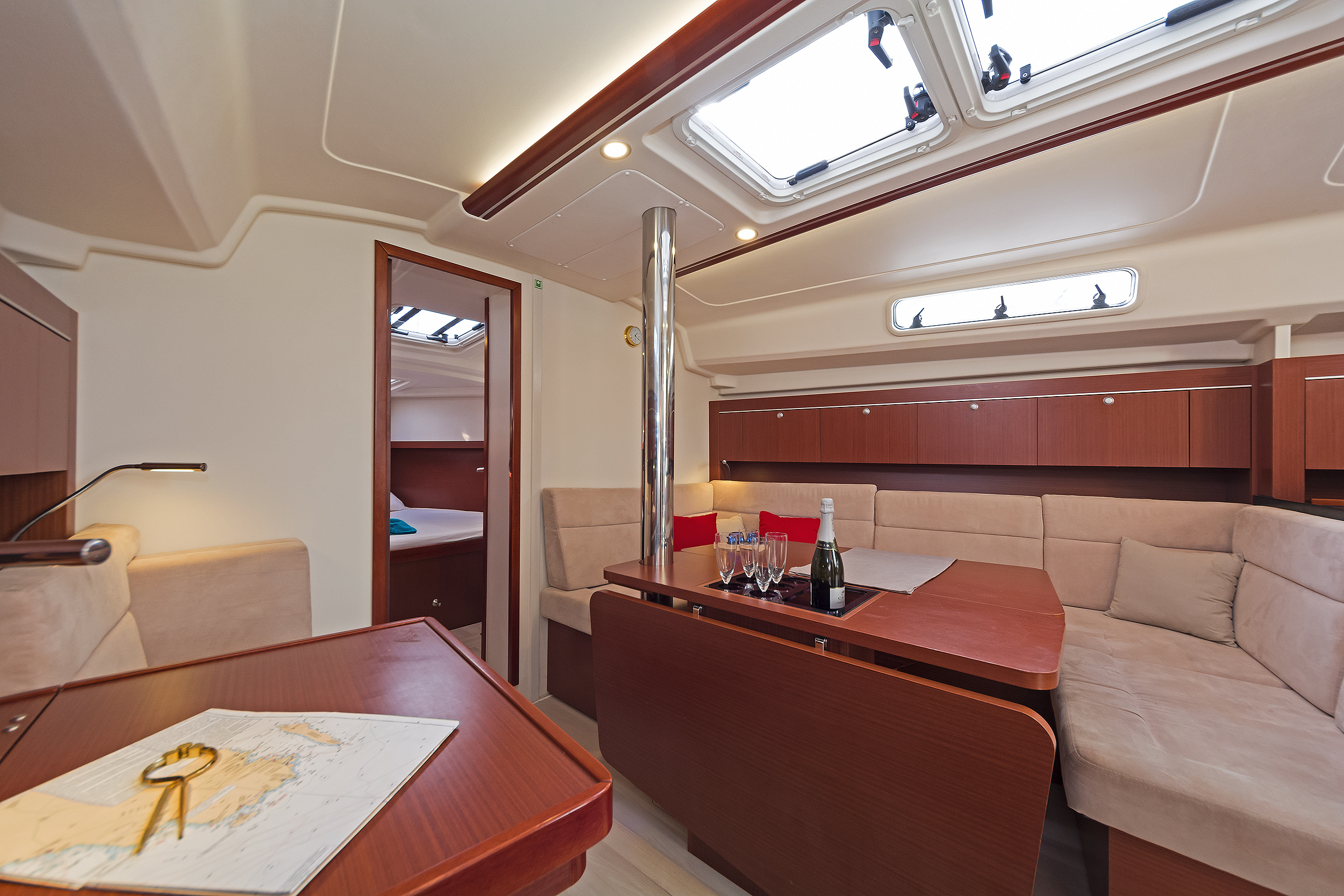 Photo #10 - Hanse 415 (Kuro Siwo) en Rhodes - 3895