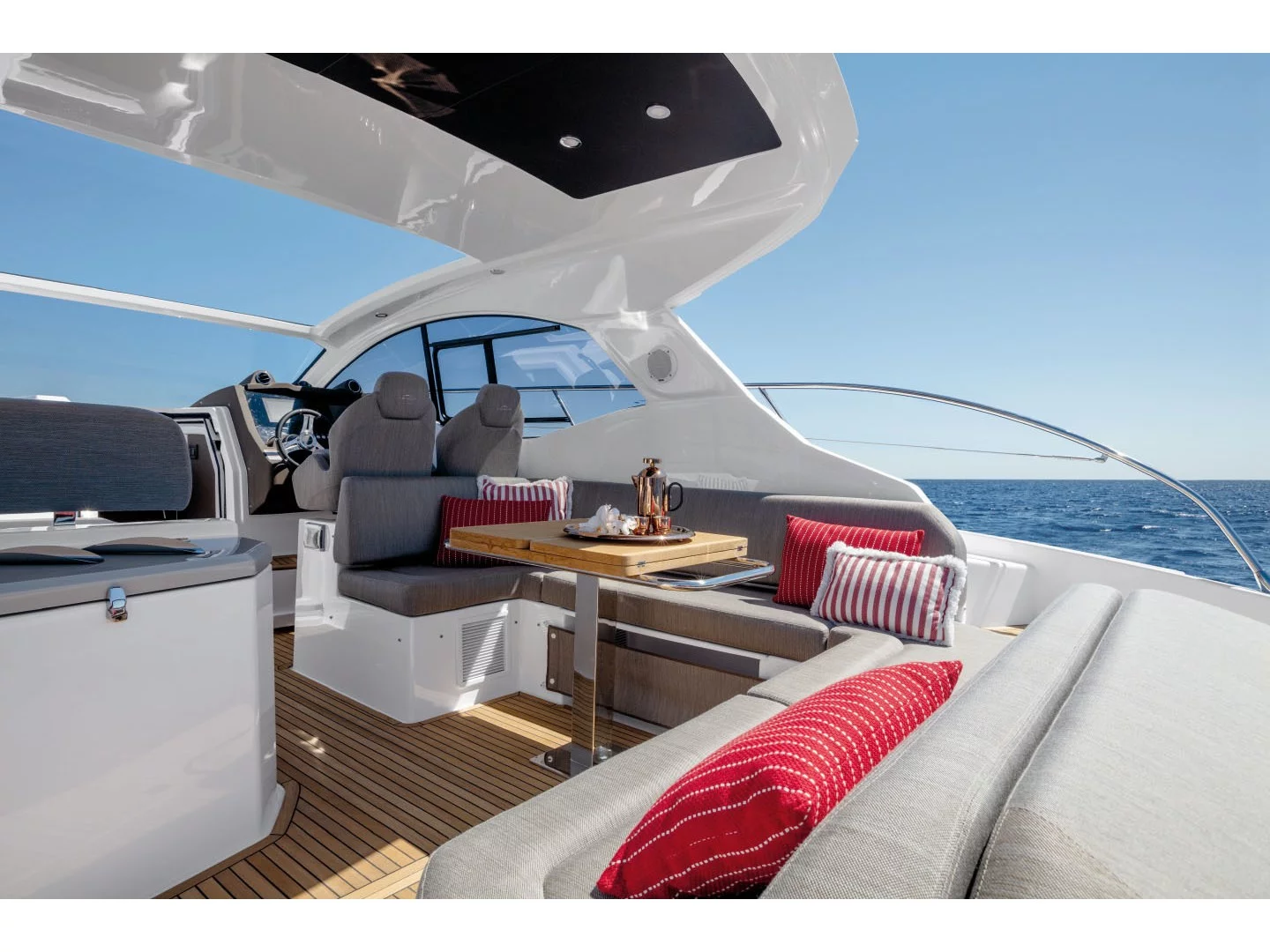 Azimut Atlantis 45 (Don't tell mama) Interior image - 7