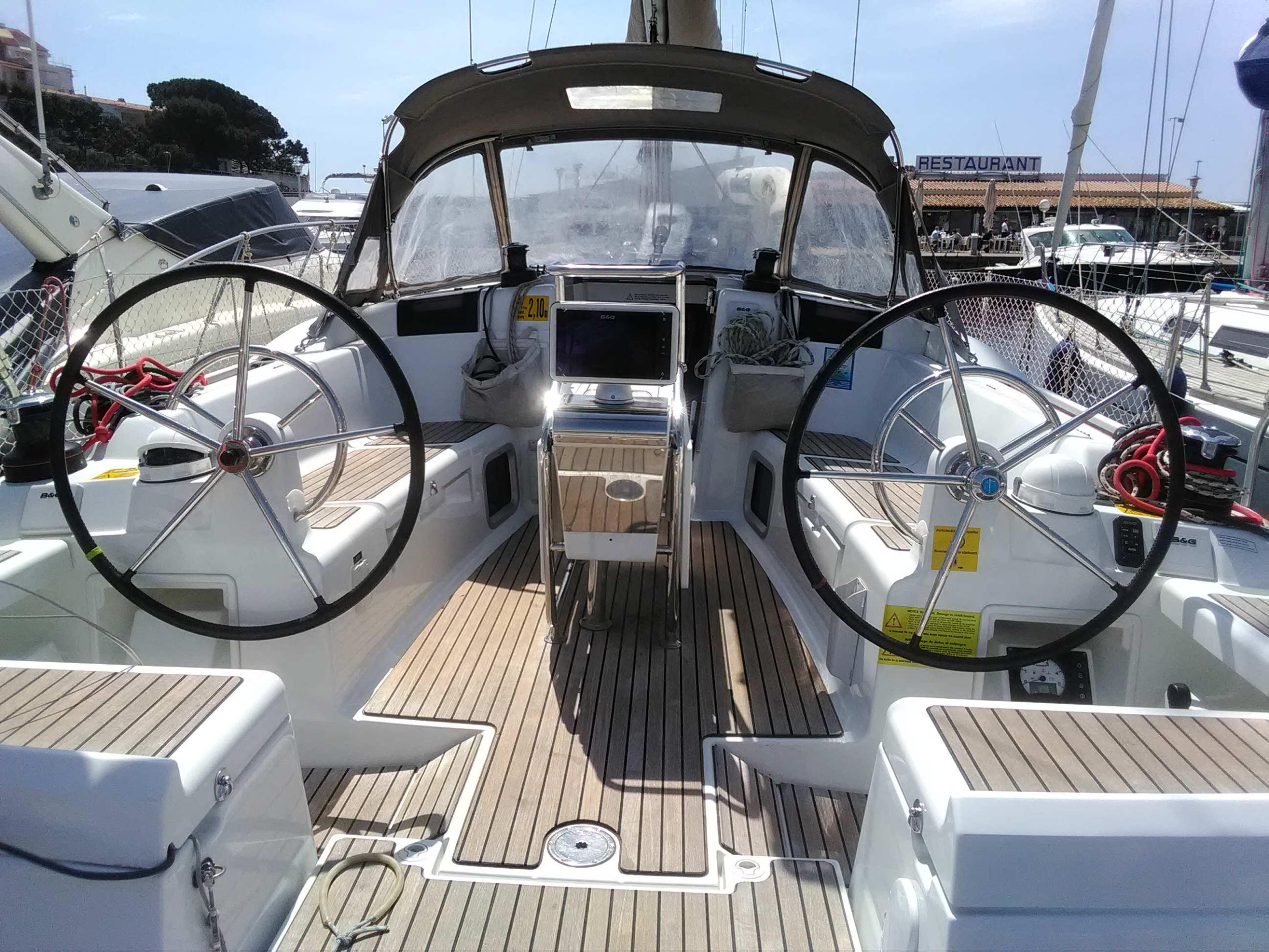 Photo #6 - Sun Odyssey 419 (Comanegra) en Palamós - 7913