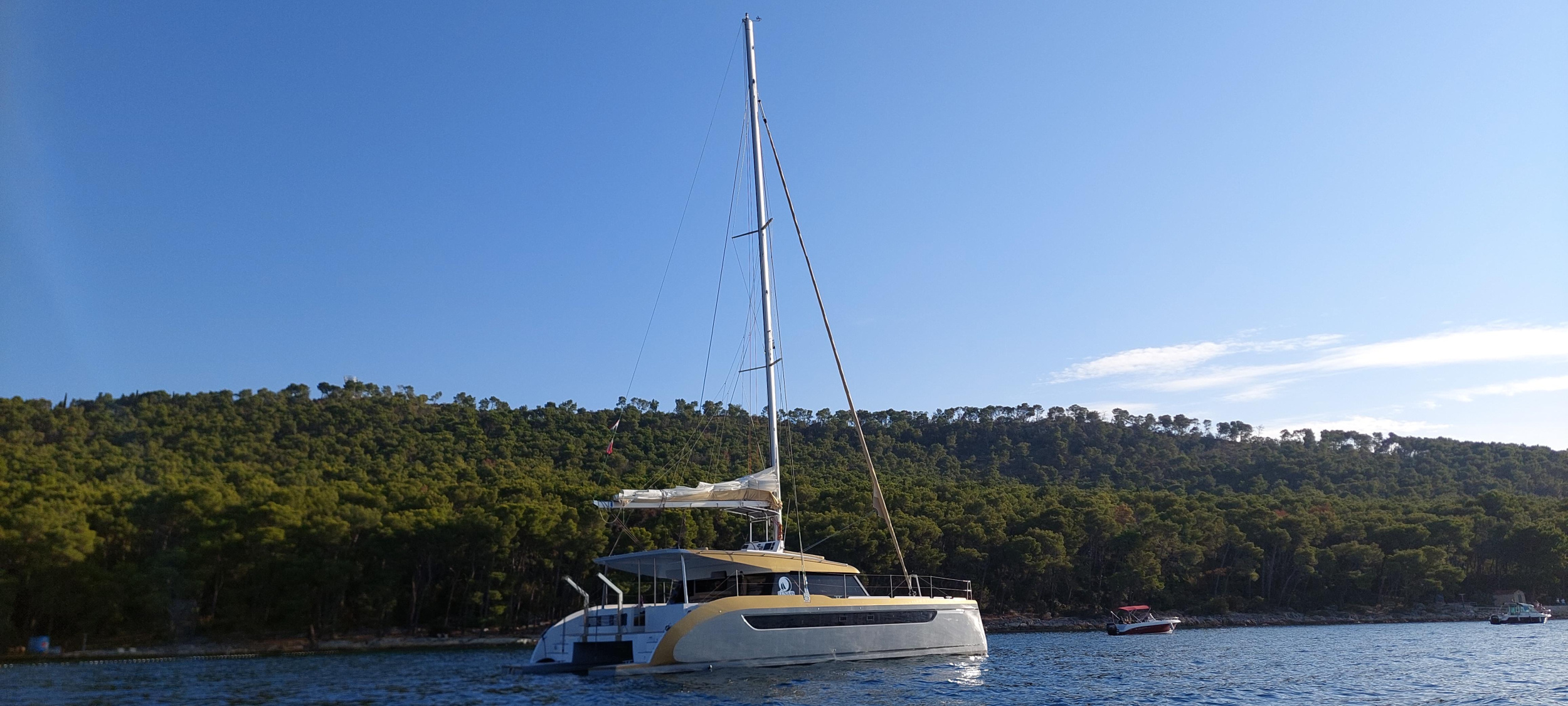 Photo #15 - Luna 49 (Gold) in Split - 18251