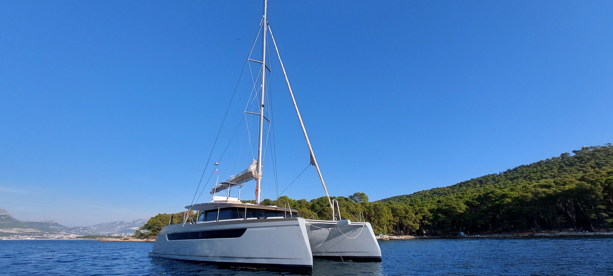 Photo #39 - Luna 49 (Gold) in Split - 18251