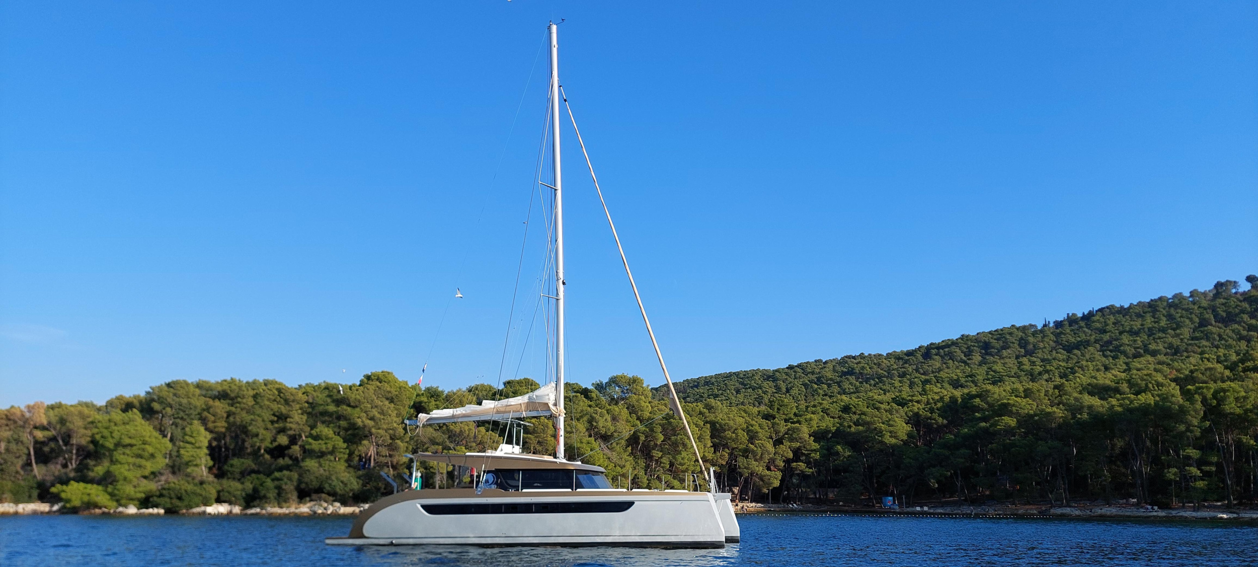 Photo #6 - Luna 49 (Gold) in Split - 18251