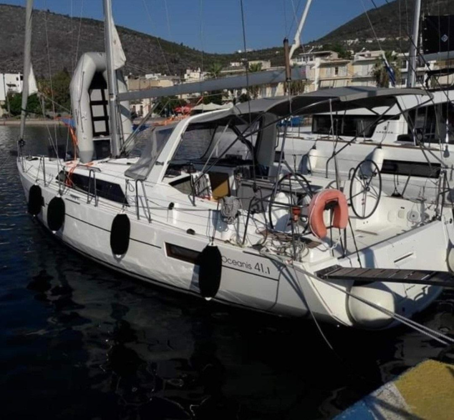 Photo #6 - Oceanis 41.1 (Blue Step) in Athens - 18472