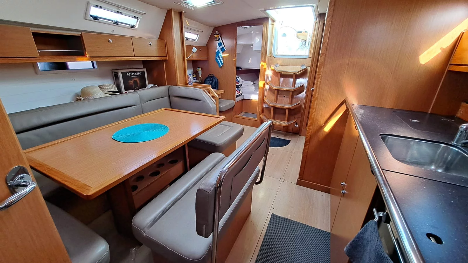 Bavaria Cruiser 40 (Manta)  - 9