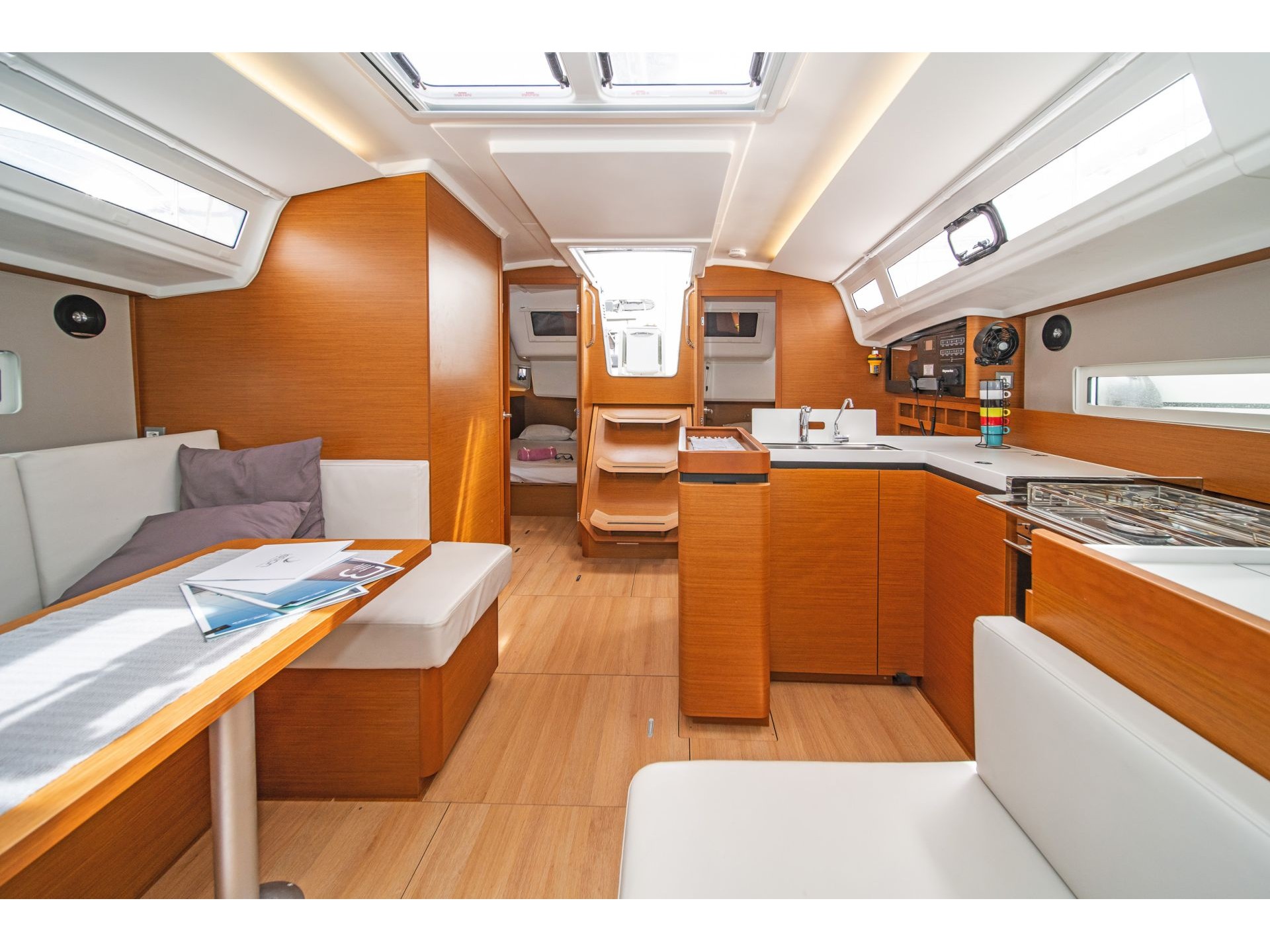 Photo #7 - Sun Odyssey 410 (Aella) in Skiathos - 16457