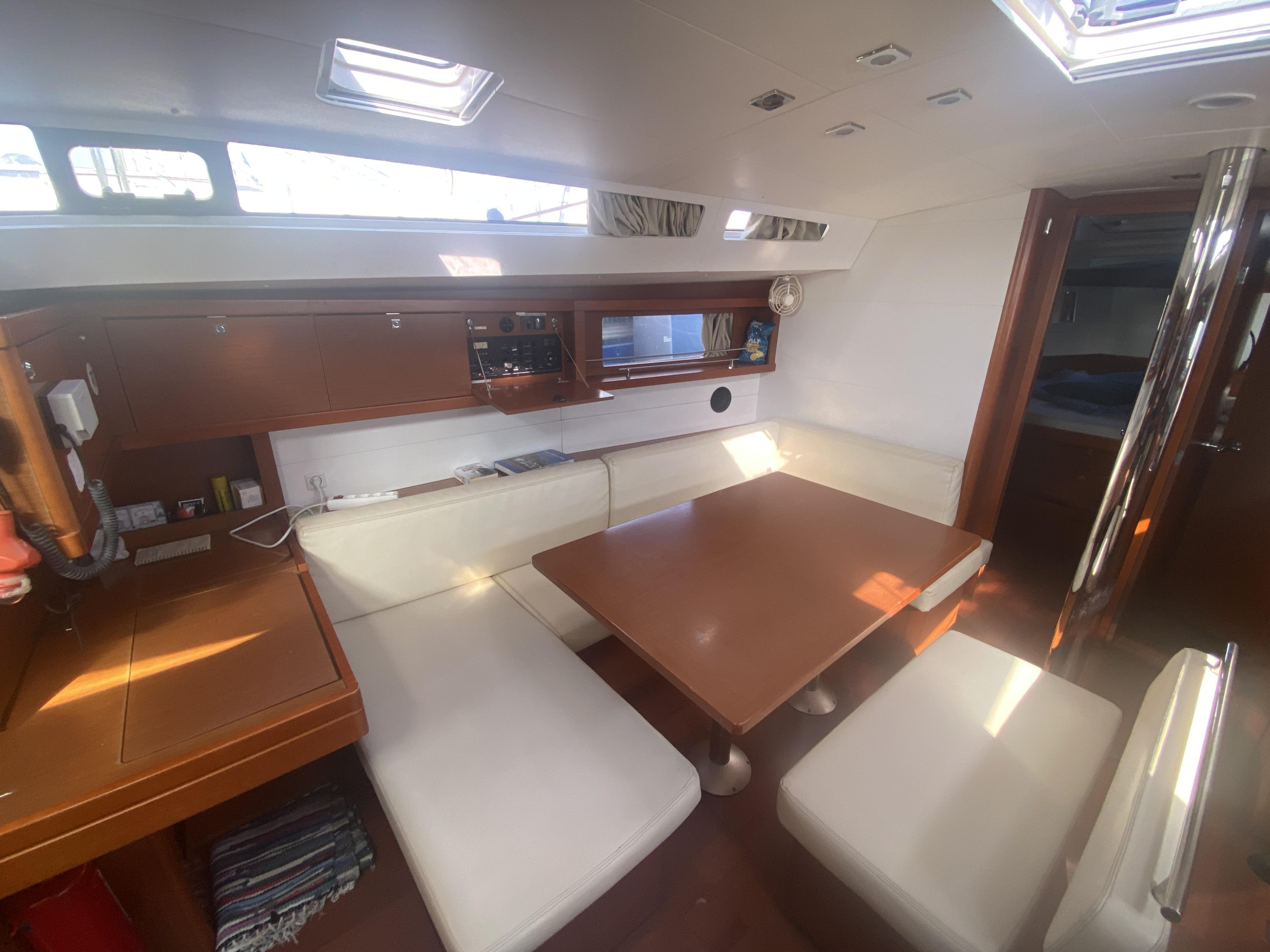 Photo #10 - Oceanis 48 (Bandol) in Lefkada - 16265