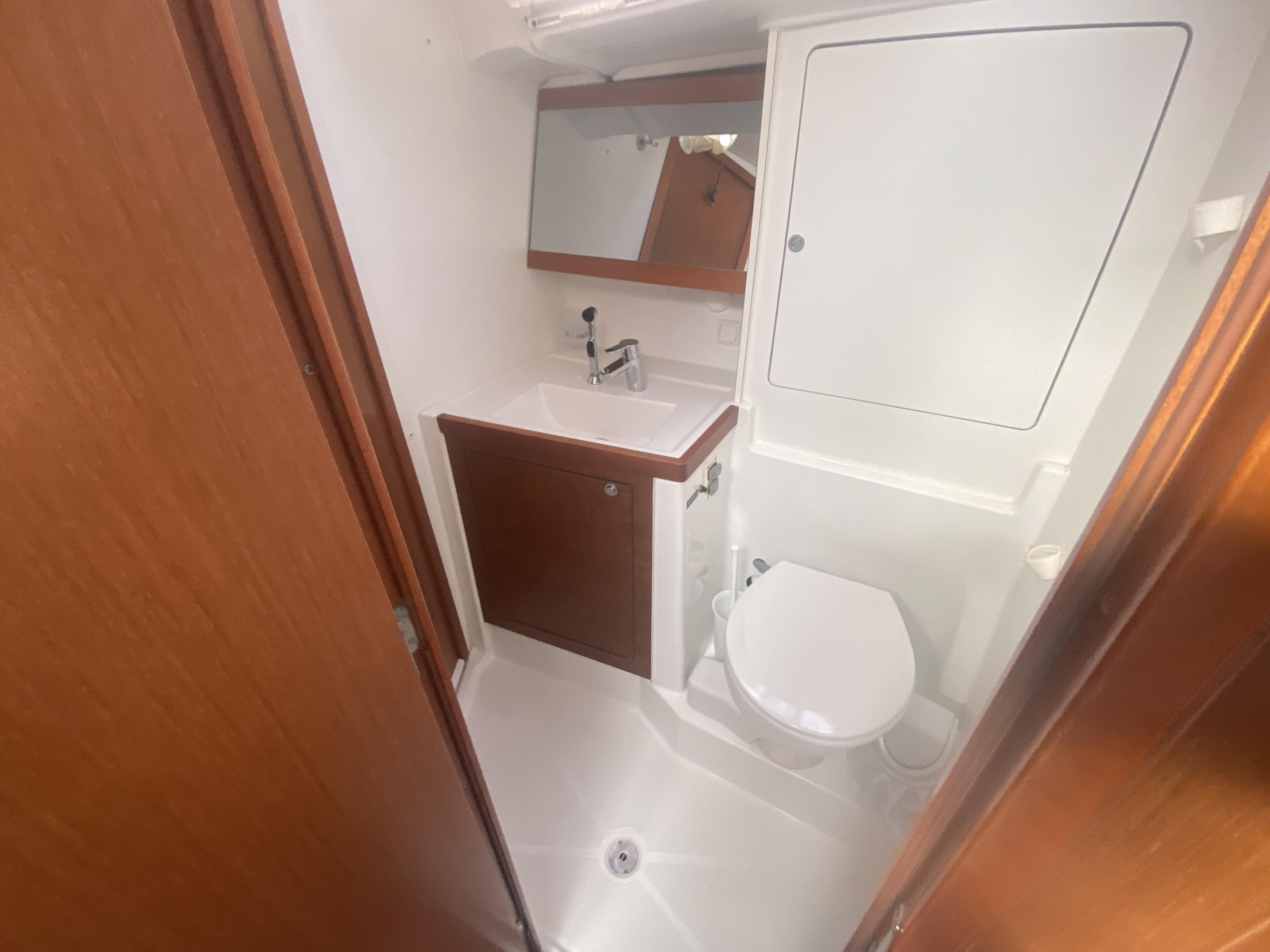 Photo #11 - Oceanis 48 (Bandol) in Lefkada - 16265