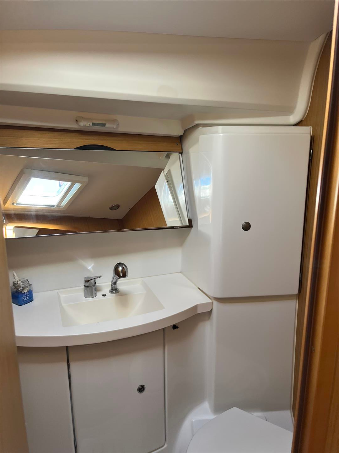 Photo #15 - Sun Odyssey 42 i Performance (Waterproof) in Lavrion - 16310