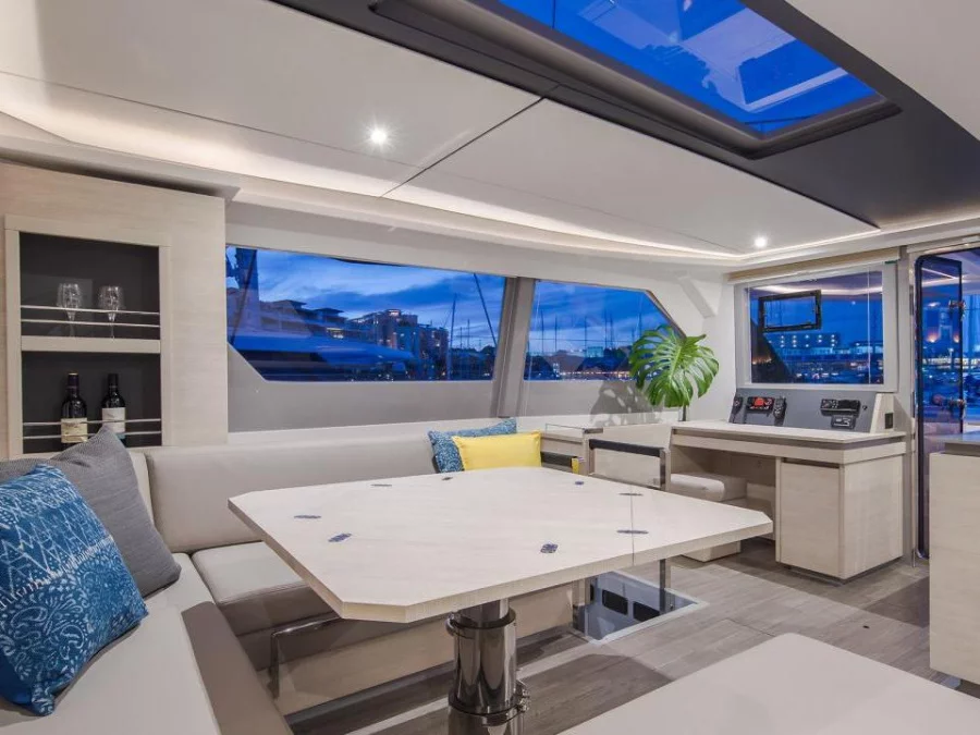 Leopard 50 () Interior image - 10