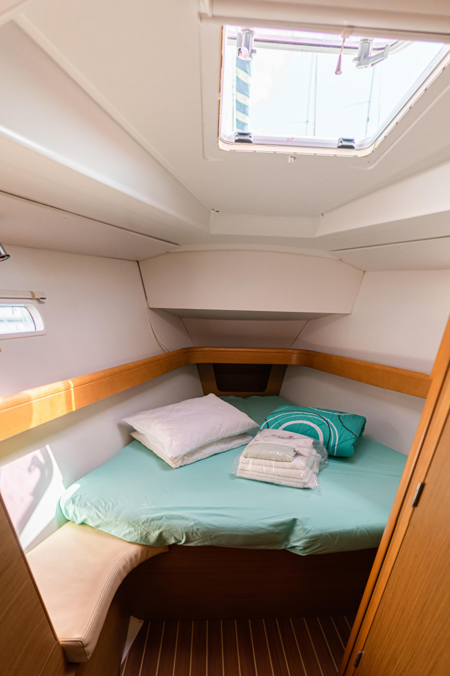 Photo #5 - Sun Odyssey 42DS (GAIA 2) in Lefkada - 12151
