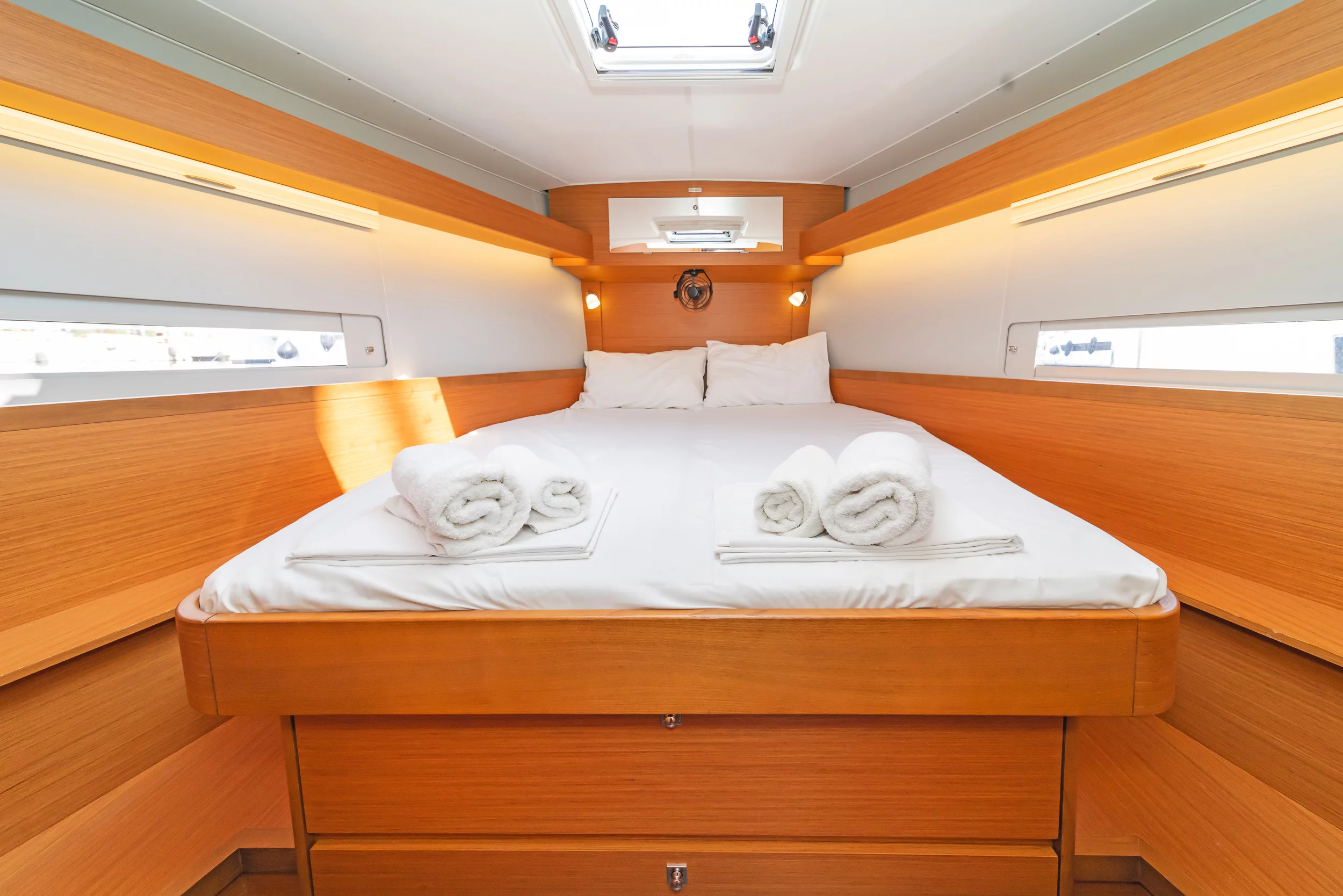 Dufour 430 (First Love) Interior image - 4