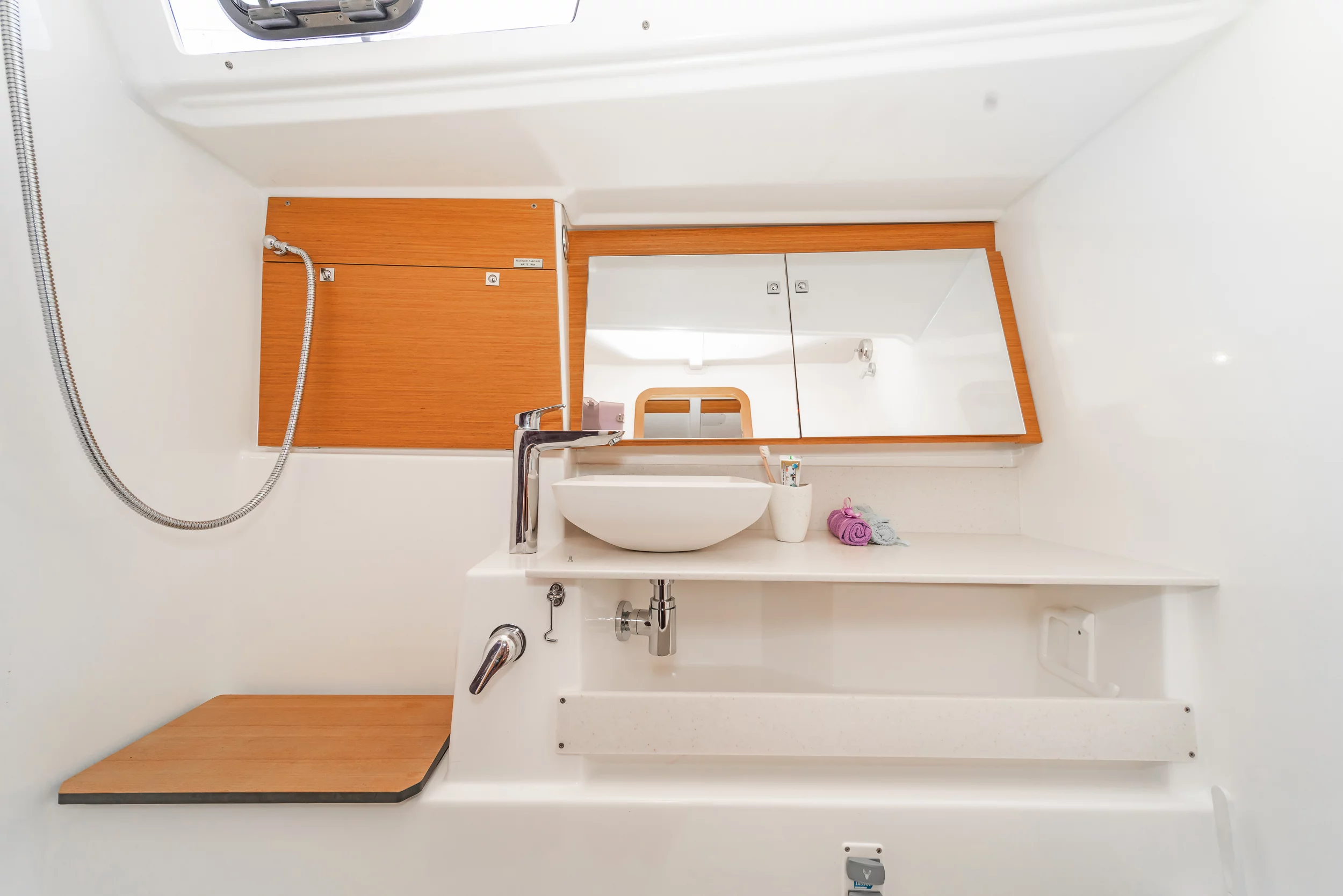 Dufour 430 (First Love)  - 6