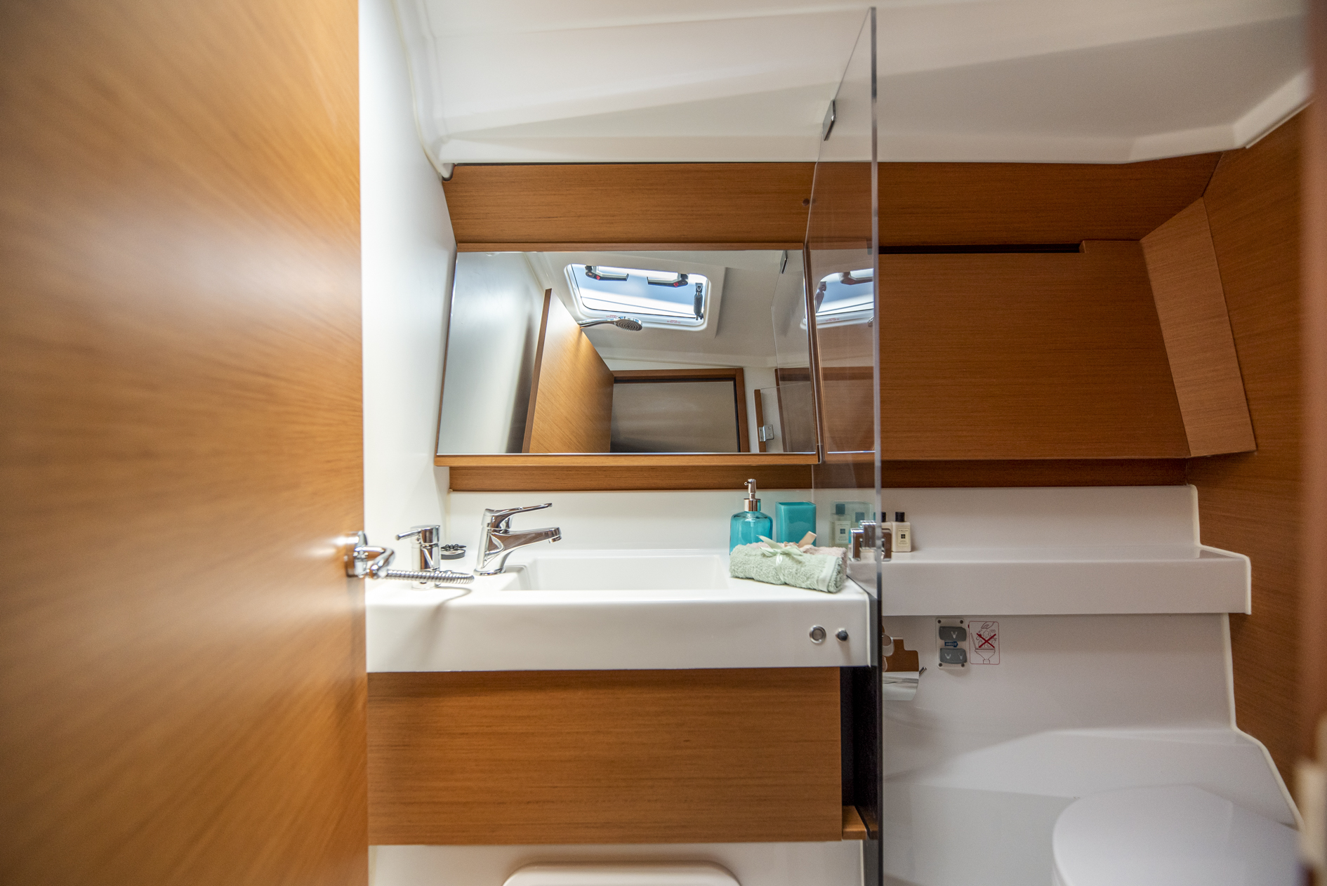 Photo #7 - Sun Odyssey 410 (Garfish) in Lefkada - 18608