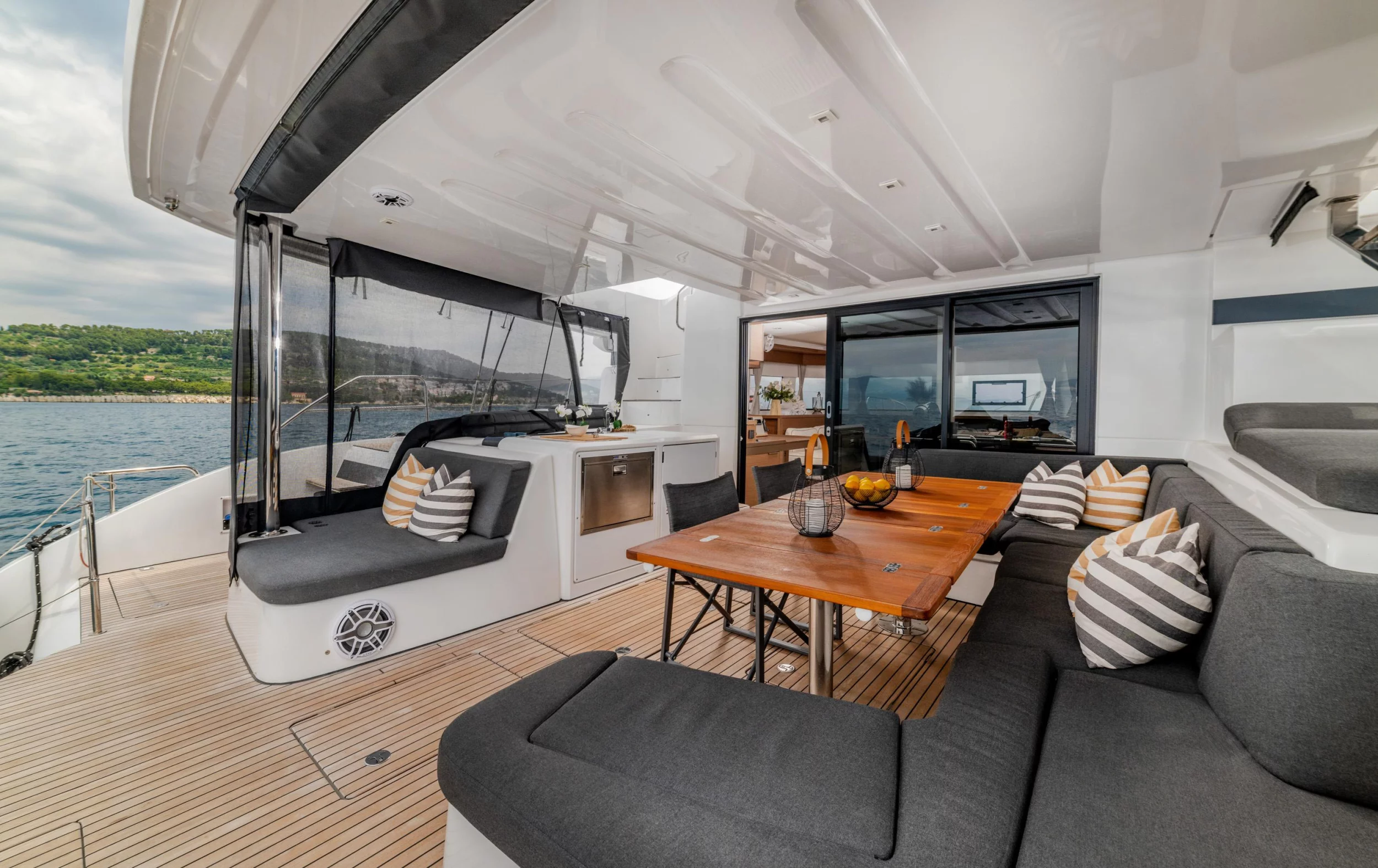 Lagoon 55 (PRINCESS S)  - 32