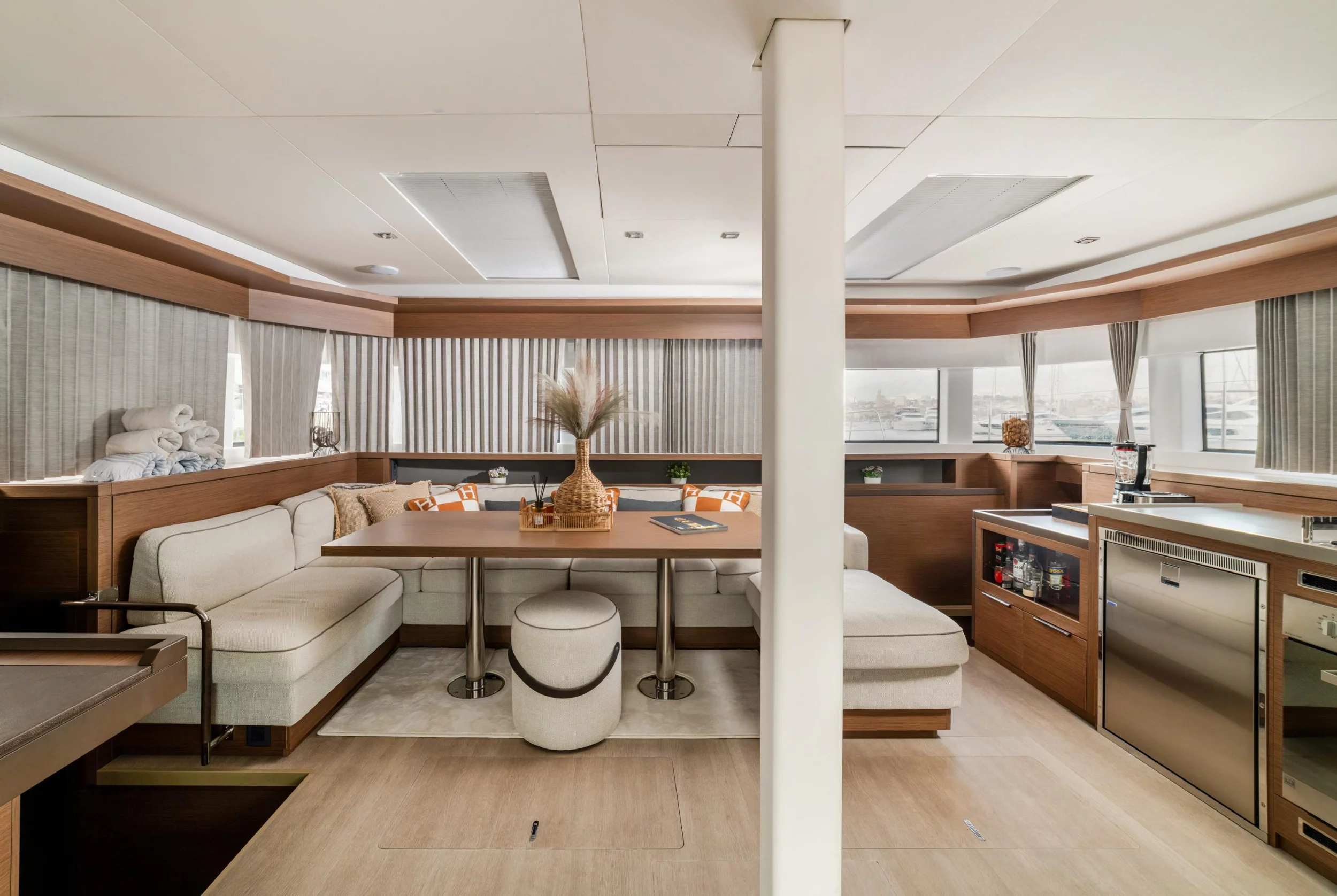 Lagoon 55 (PRINCESS S)  - 39
