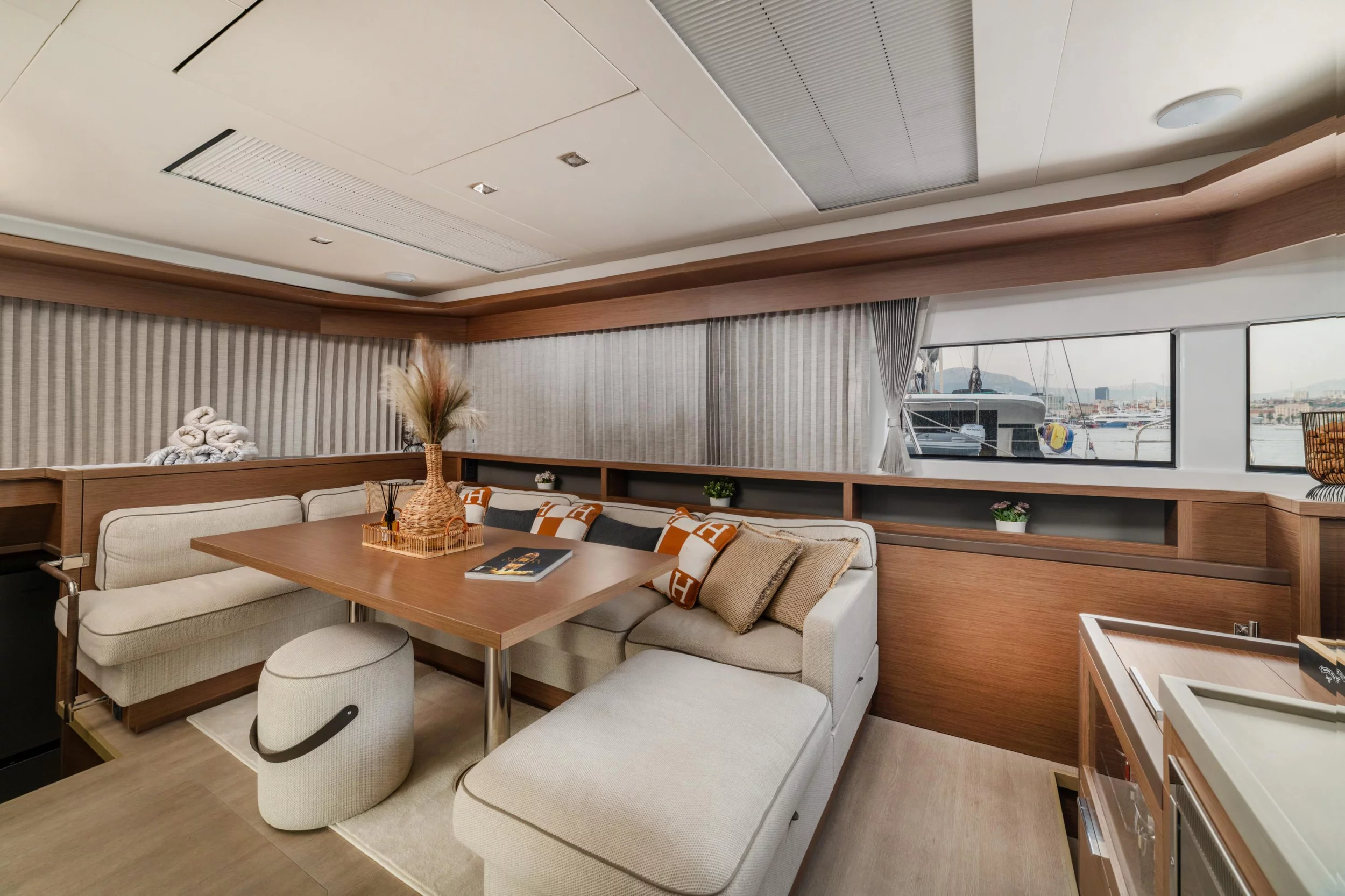 Lagoon 55 (PRINCESS S)  - 31