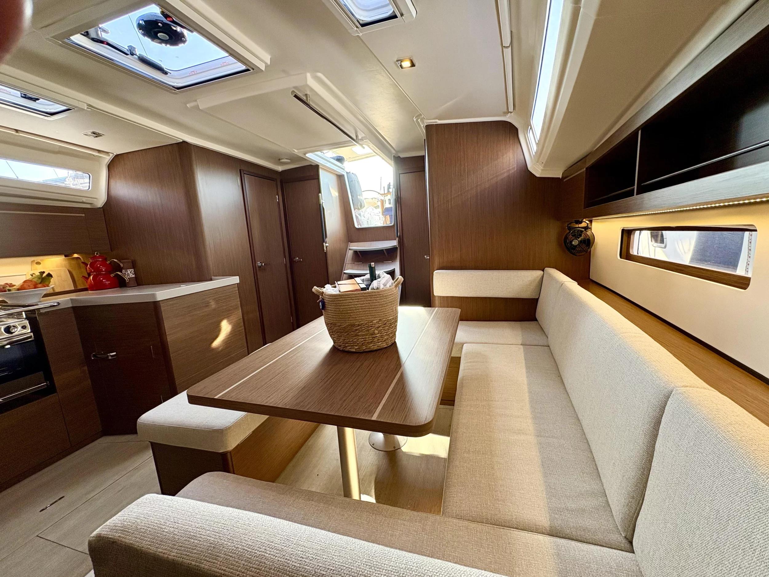 Oceanis 40.1 (Bestsennyy)  - 8