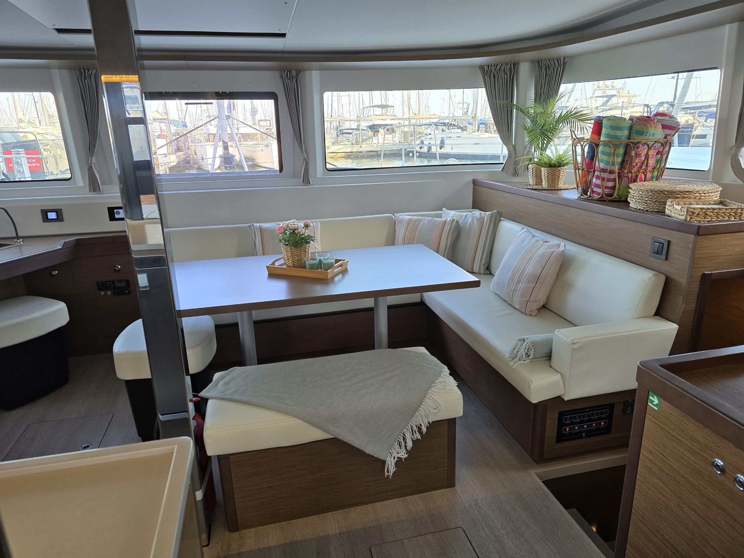 Photo #9 - Lagoon 46 (InnPro) en Palma - 14880