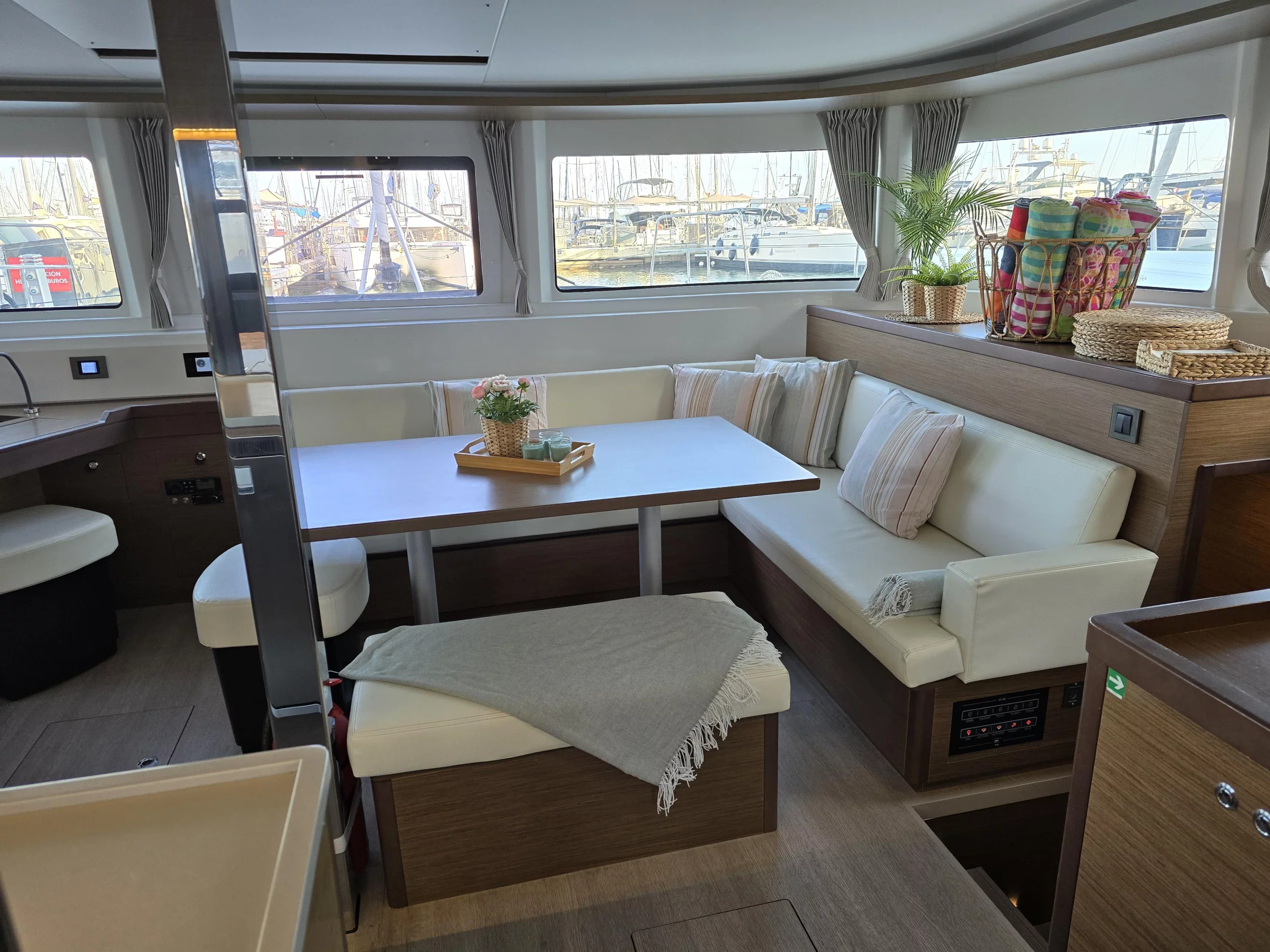 Lagoon 46 (InnPro) Interior image - 6