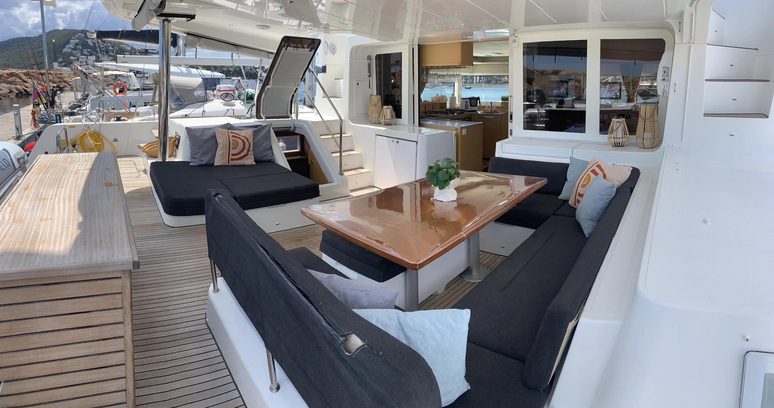 Lagoon 52F ( + crew) (GOA 10)  - 31