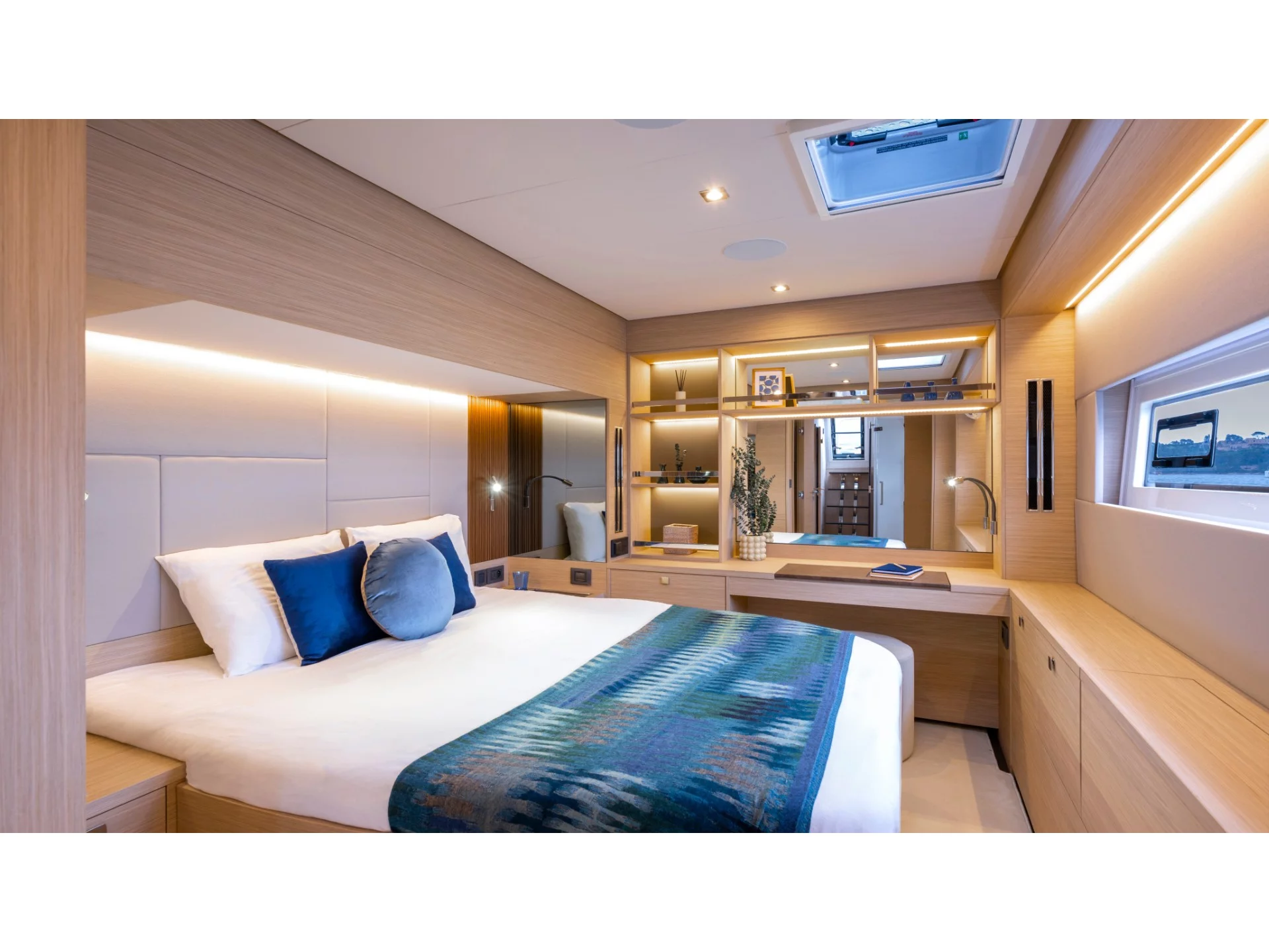 Lagoon 60 (PRINCESS KARLA) Interior image - 10