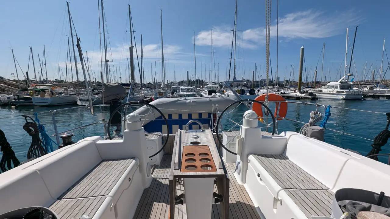 Photo #12 - Dufour 375 Grand Large (Tarann) in Saint-Quay-Portrieux - 62225