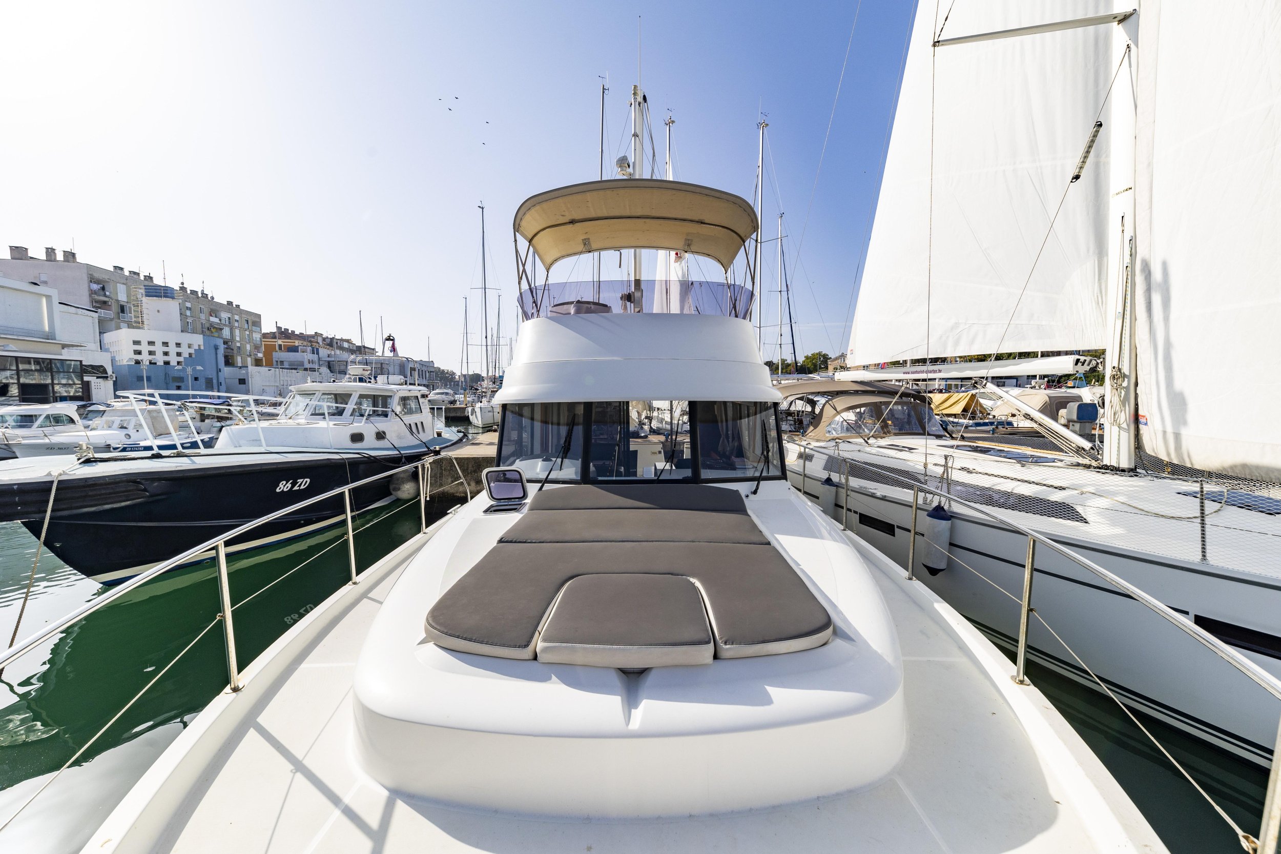 Photo #8 - Swift Trawler 34 Fly (Blue Sky) en Zadar - 12211