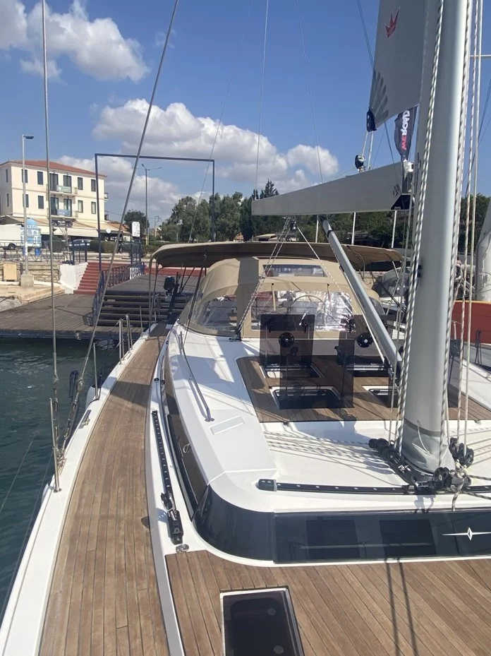 Bavaria C57 Style (Pelargos)  - 9