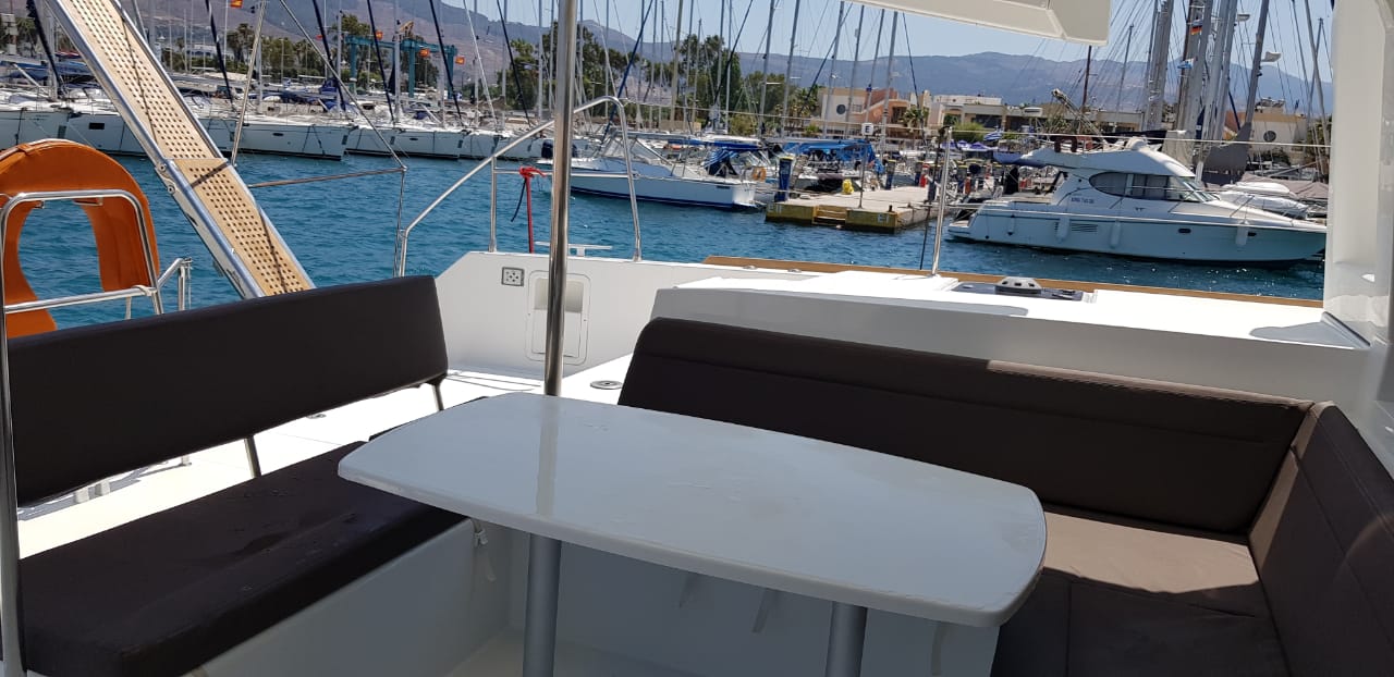 Photo #9 - Lagoon 450 Fly (ISMA) in Lefkada - 18691