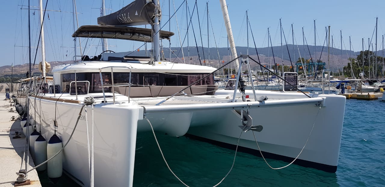 Photo #4 - Lagoon 450 Fly (ISMA) in Lefkada - 18691
