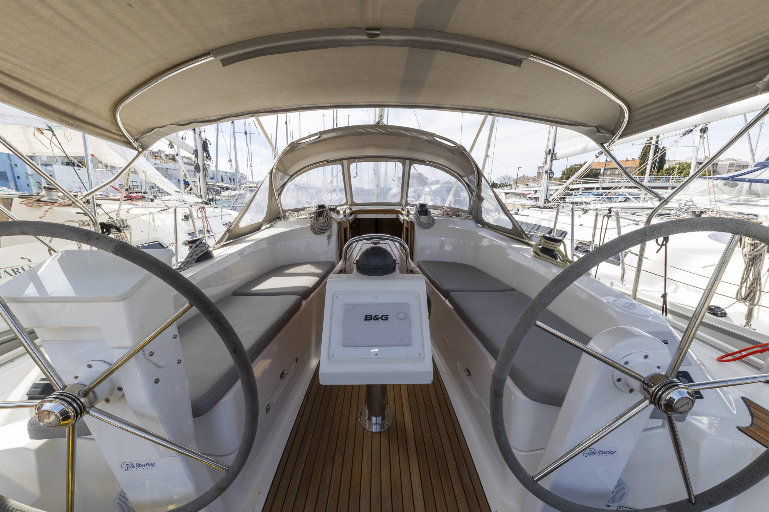 Photo #18 - Bavaria Cruiser 34 Style (Lina) en Zadar - 8896
