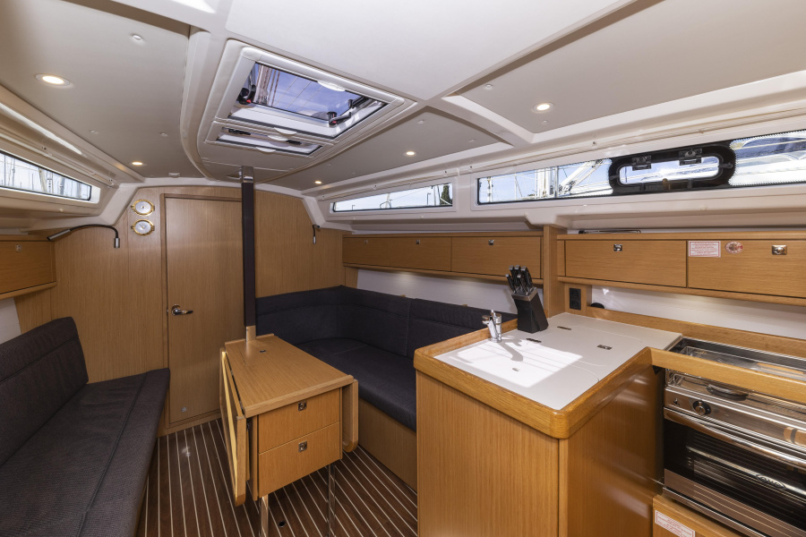 Photo #8 - Bavaria Cruiser 34 Style (Lena) en Zadar - 9512