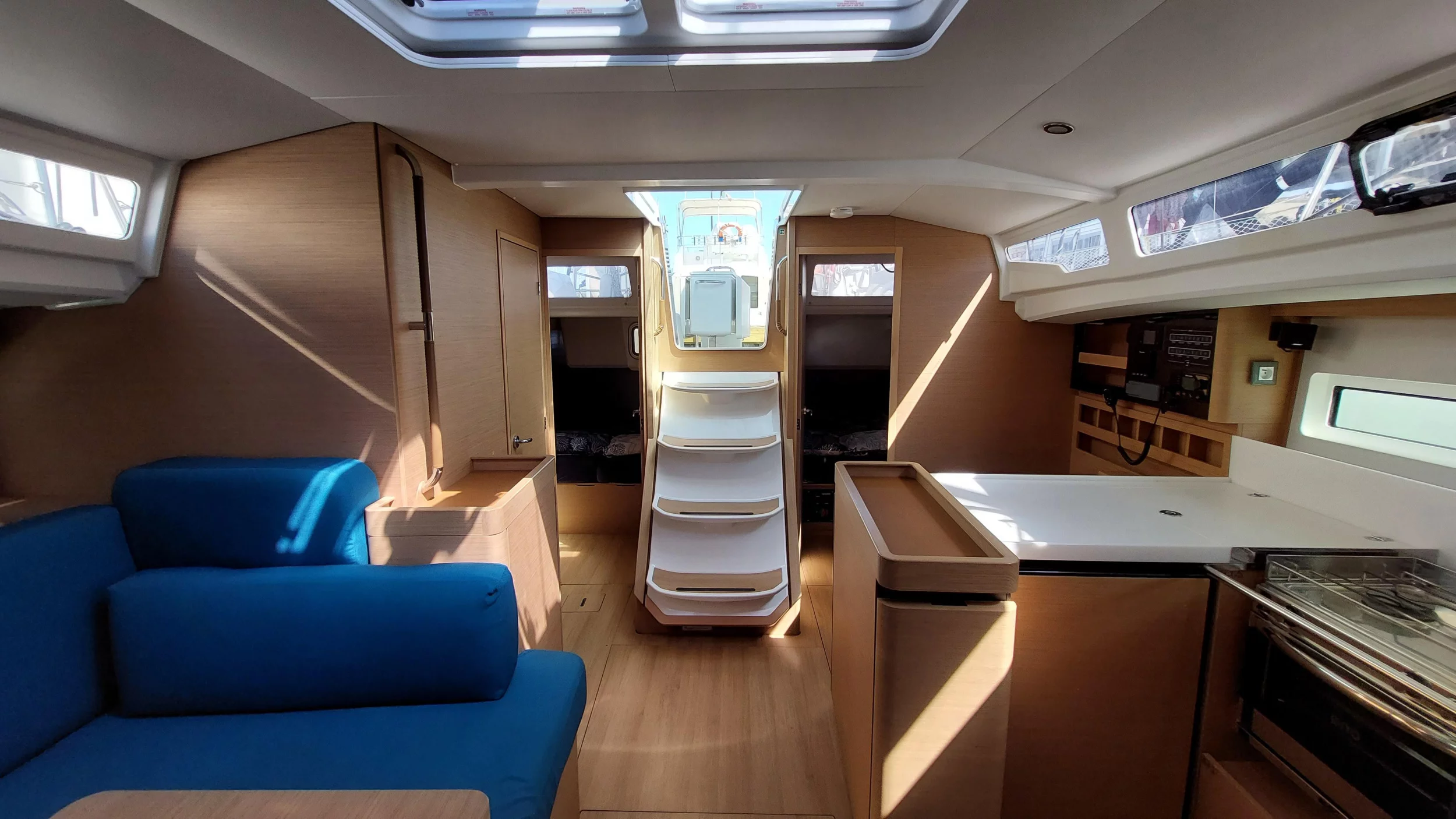 Sun Odyssey 440 - 4 cabine - 2 bagni (Aquilante)  - 7