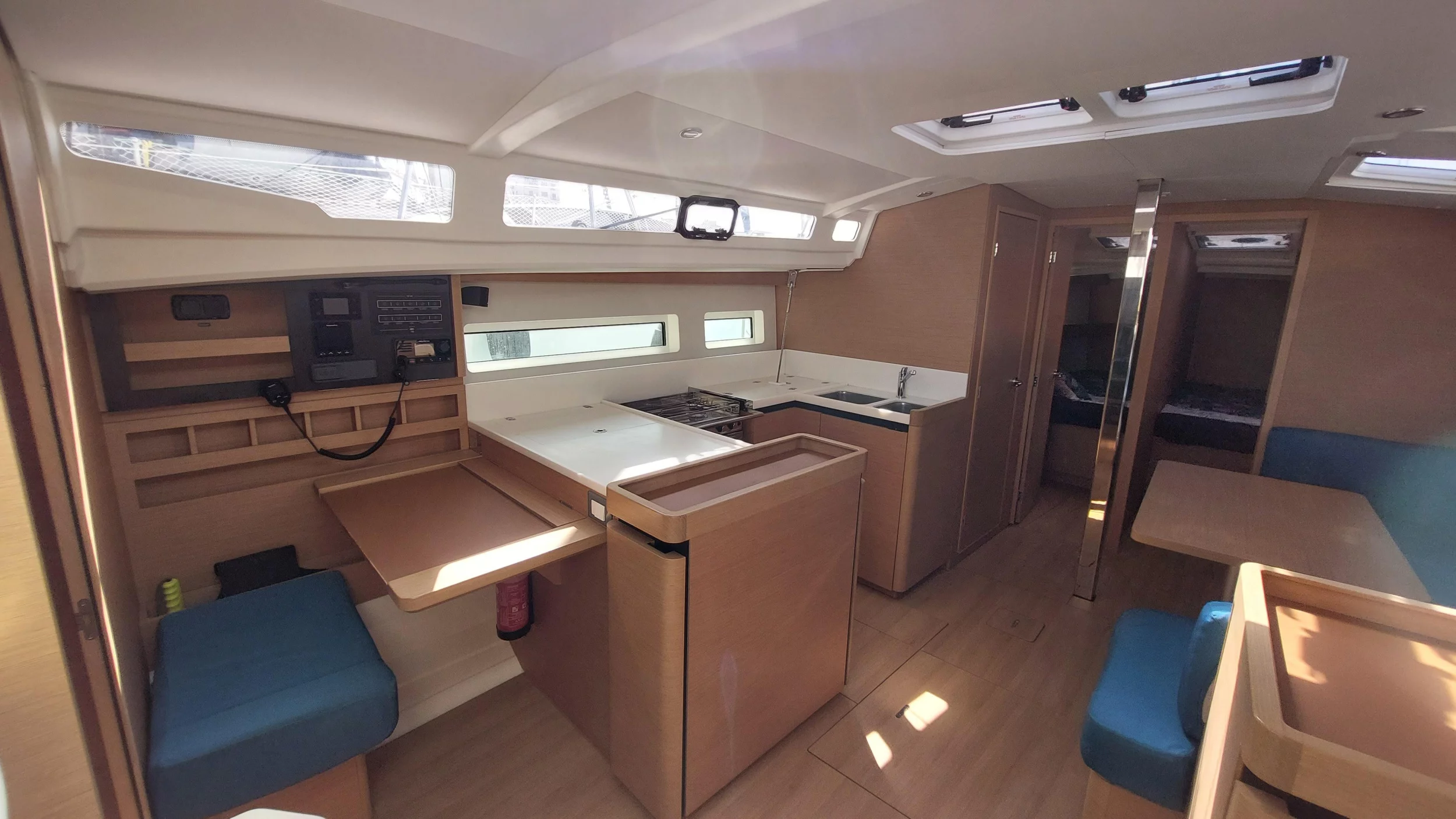 Sun Odyssey 440 - 4 cabine - 2 bagni (Aquilante)  - 6