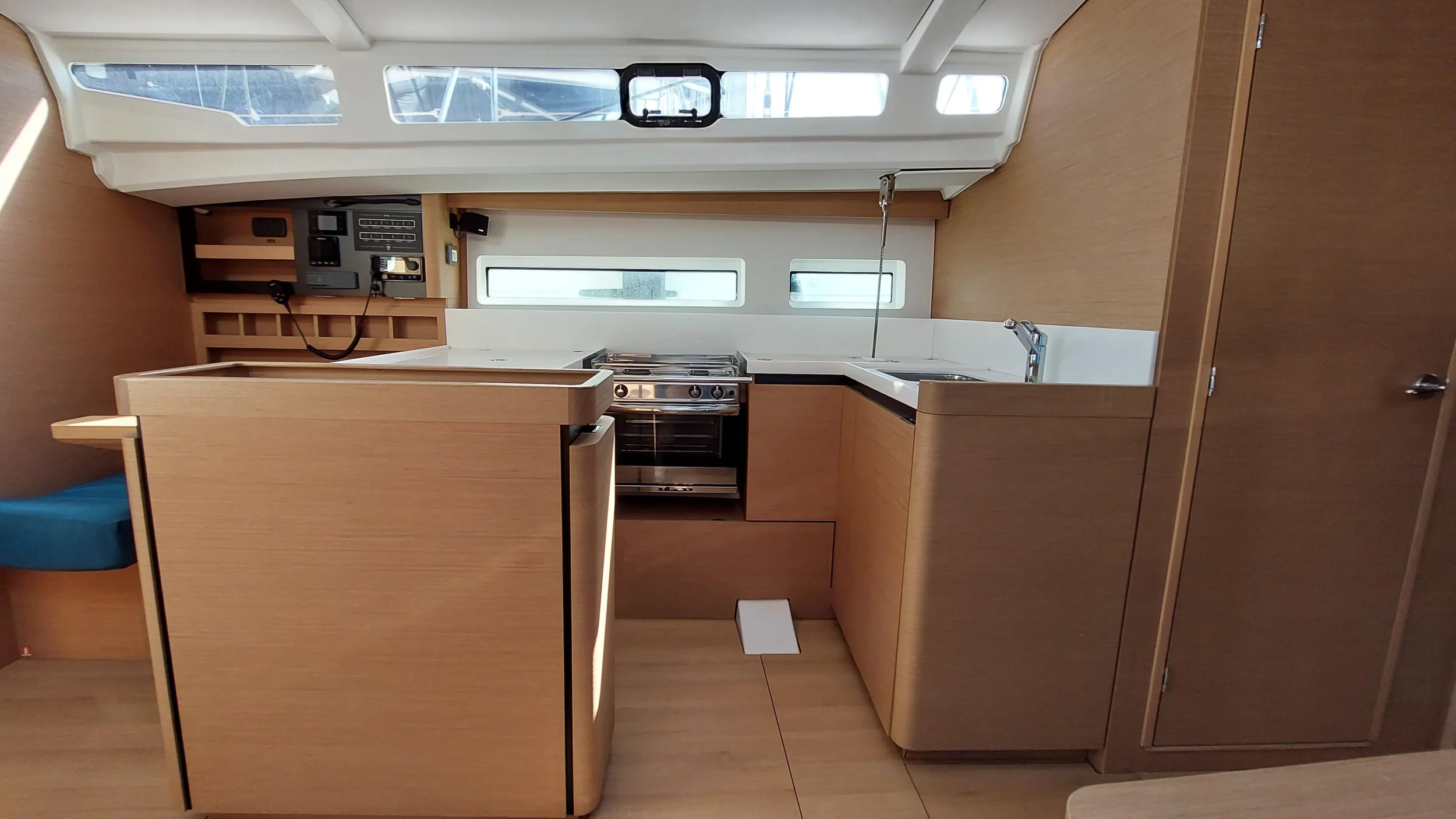 Sun Odyssey 440 - 4 cabine - 2 bagni (Aquilante)  - 17