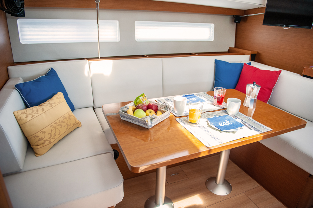 Photo #42 - Sun Odyssey 490 (Porto Fino) en Athènes - 16369
