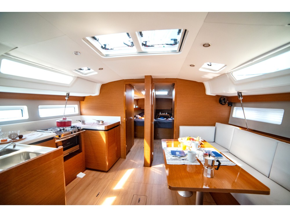 Photo #38 - Sun Odyssey 490 (Porto Fino) en Athènes - 16369