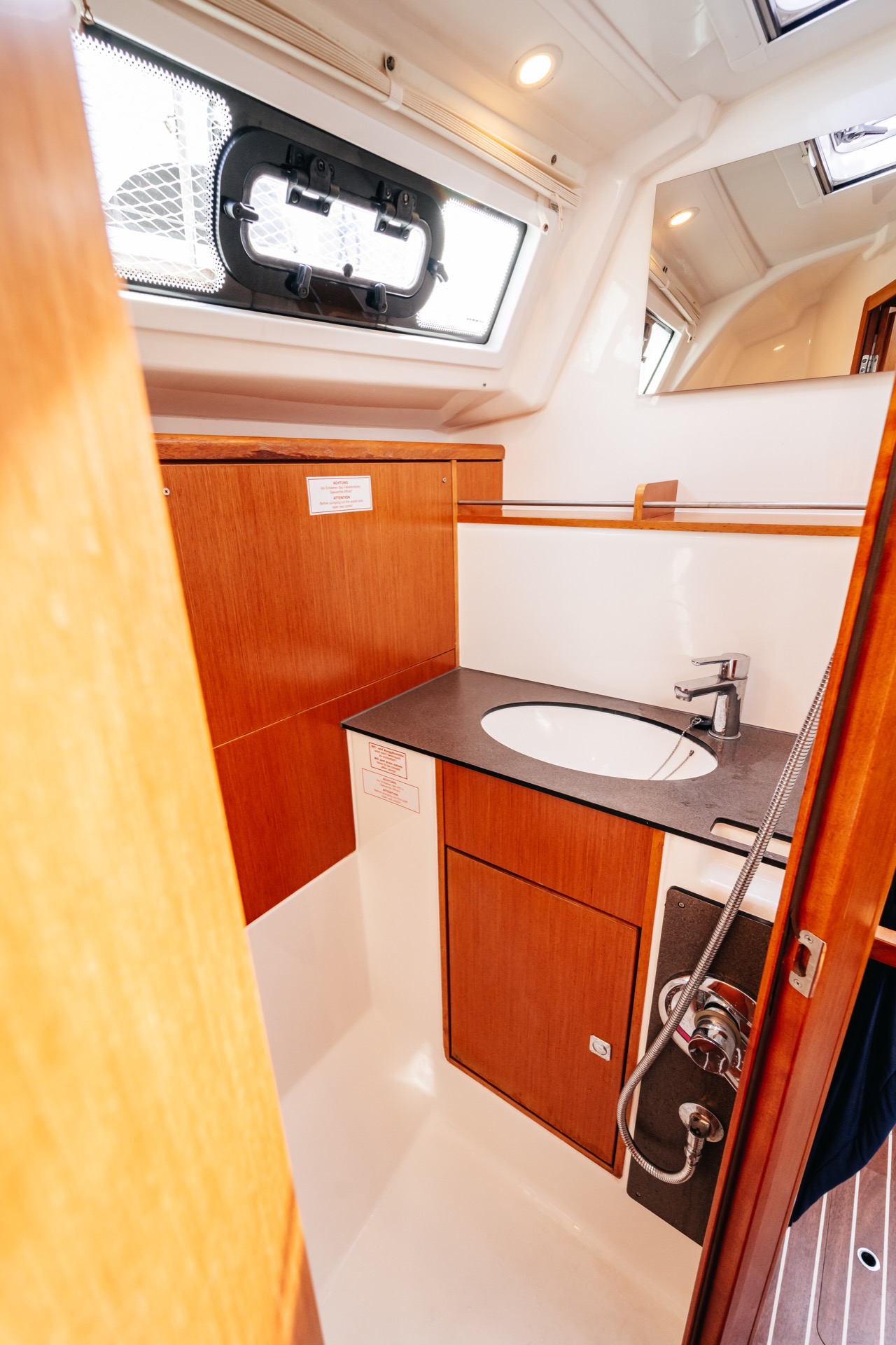 Photo #4 - Bavaria Cruiser 37 (Blue Tone) in Murter - 25070