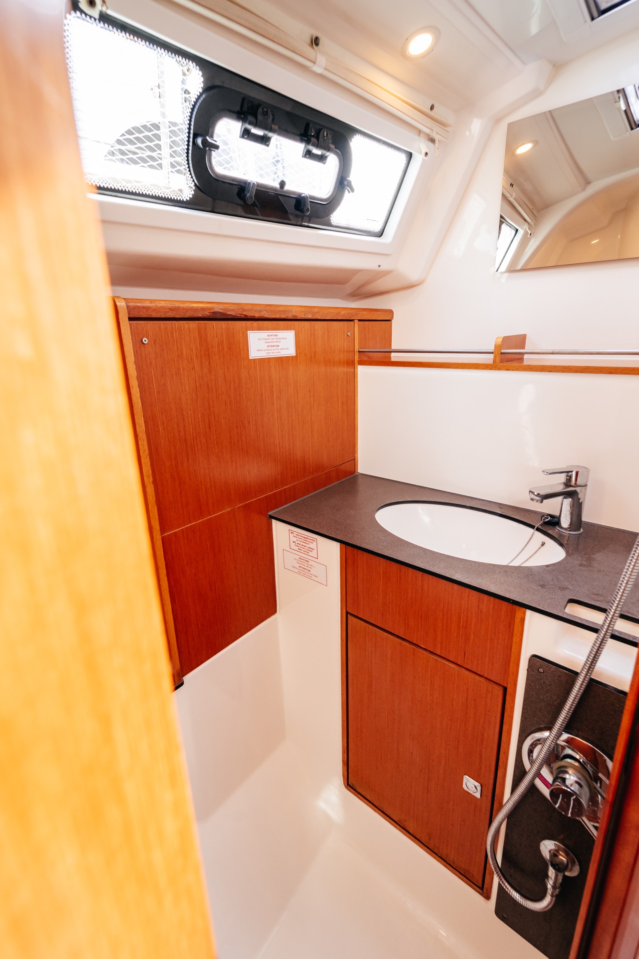 Photo #9 - Bavaria Cruiser 37 (Blue Tone) in Murter - 25070