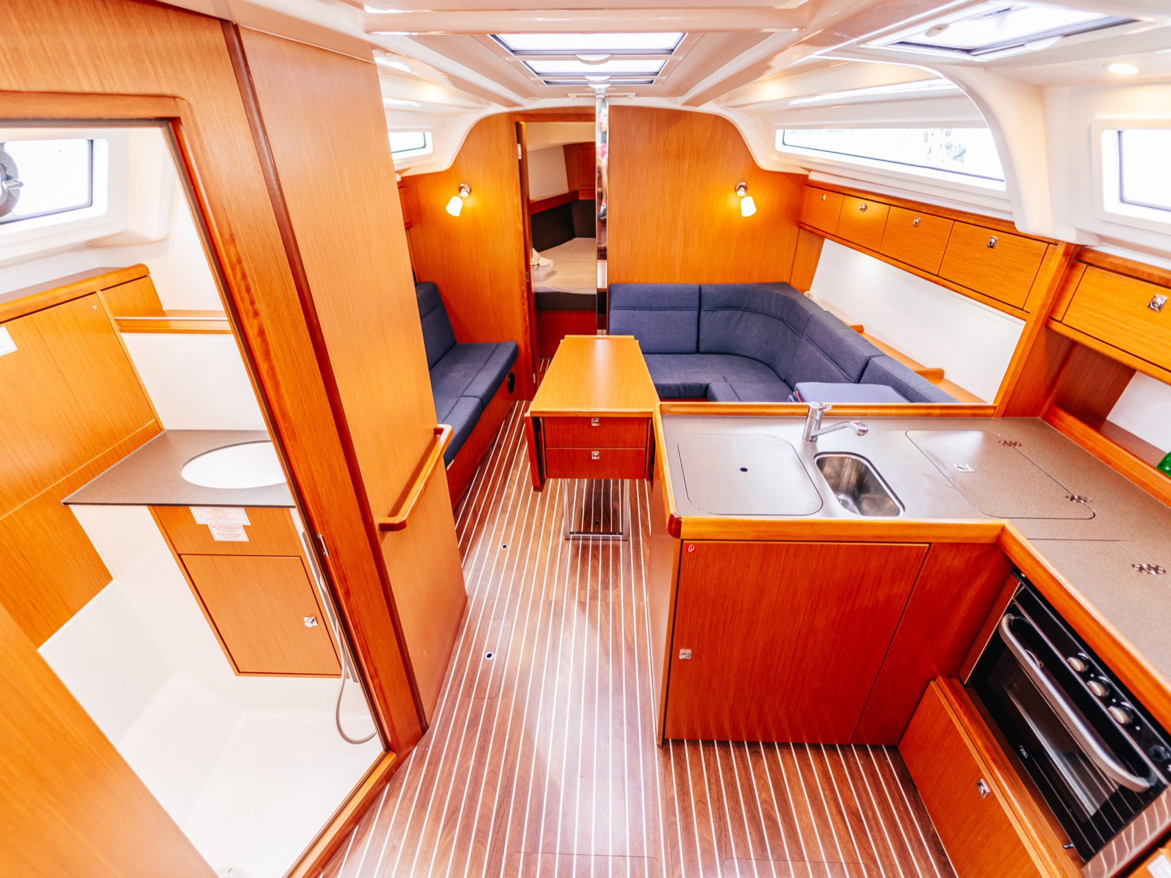 Photo #13 - Bavaria Cruiser 37 (Flinx) in Murter - 16232