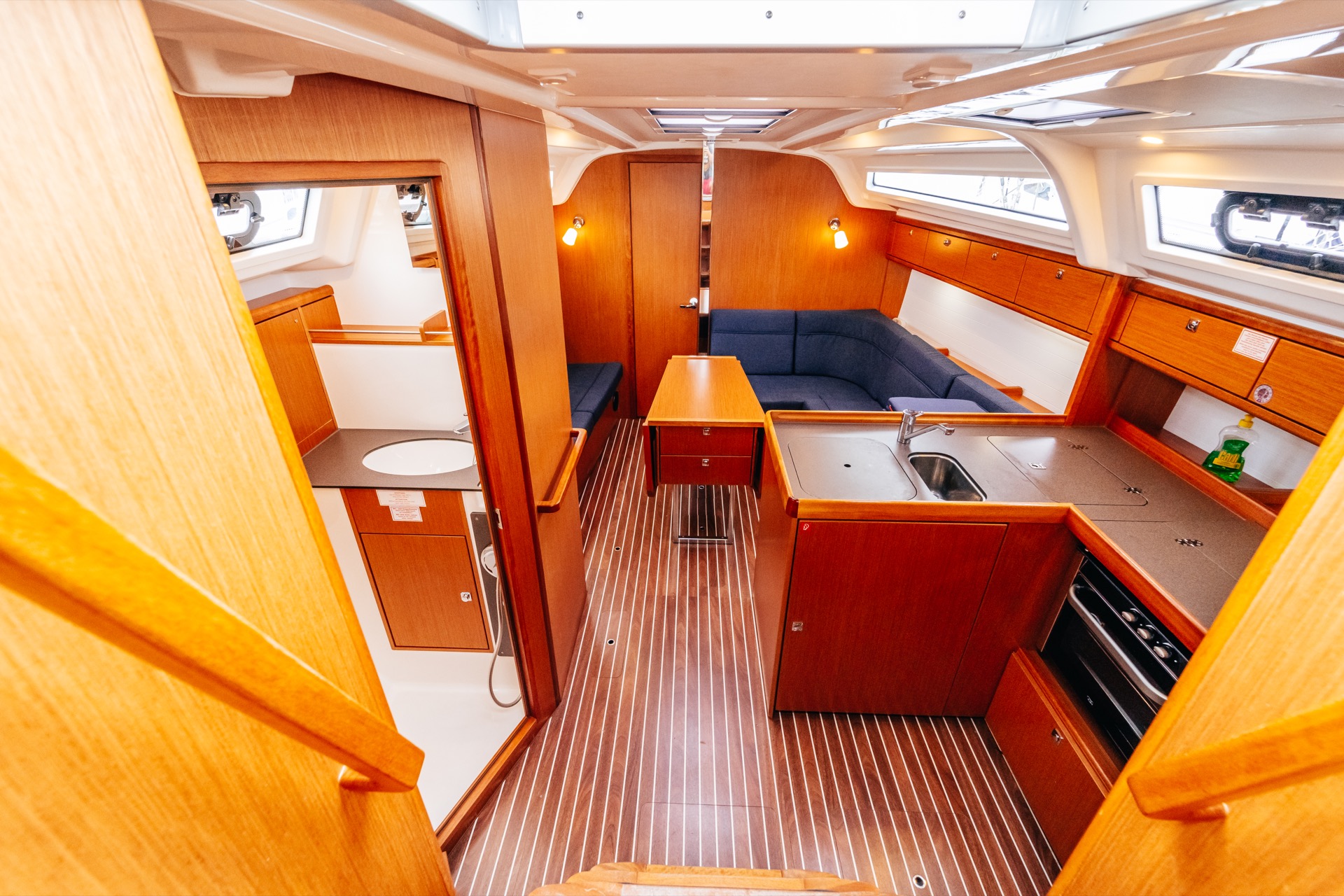 Photo #24 - Bavaria Cruiser 37 (Flinx) in Murter - 16232