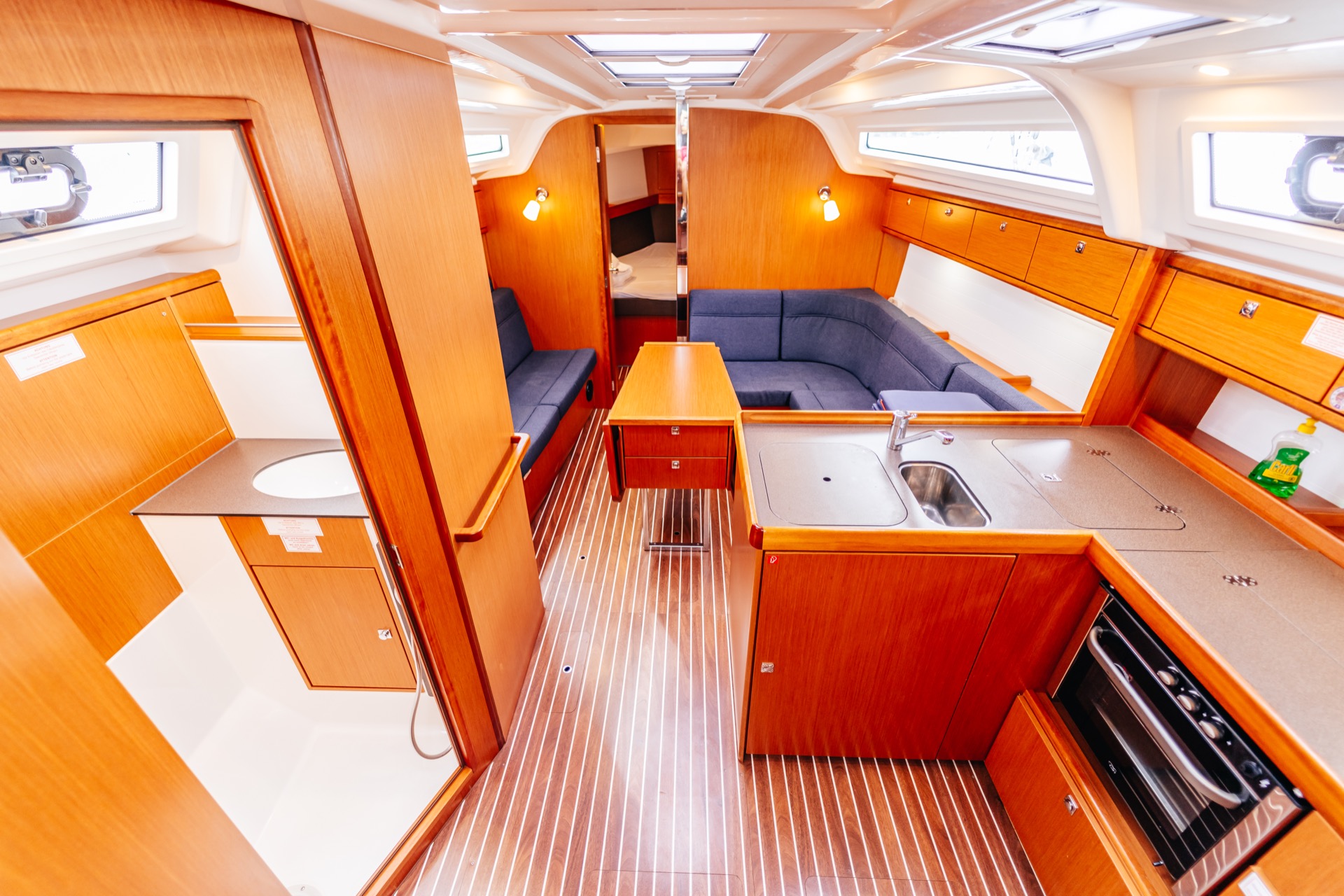 Photo #14 - Bavaria Cruiser 37 (Flinx) in Murter - 16232