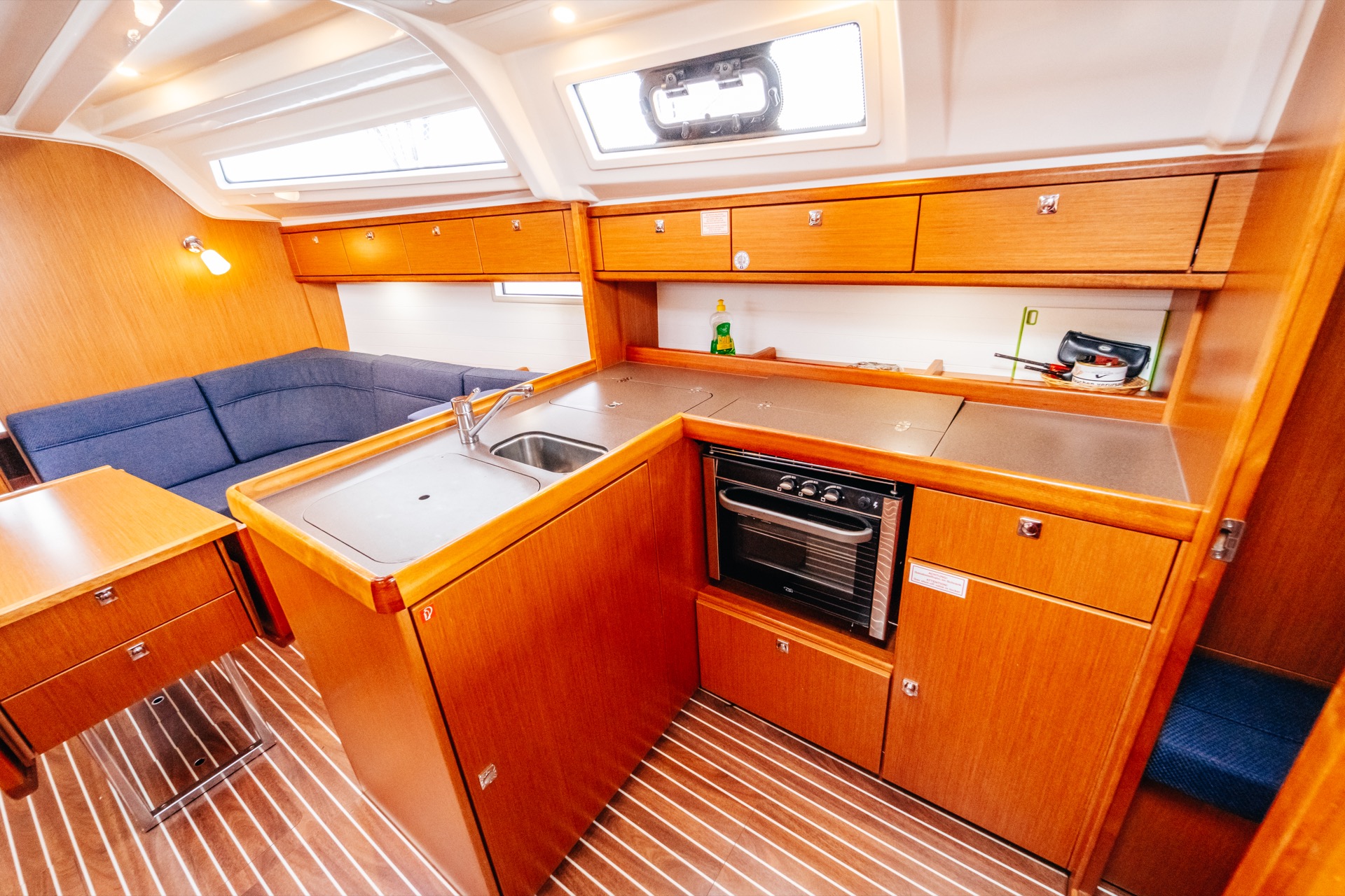 Photo #19 - Bavaria Cruiser 37 (Flinx) in Murter - 16232