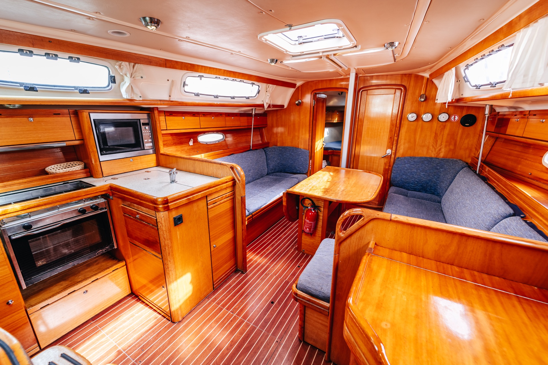 Photo #14 - Bavaria 38 Cruiser (Marge) en Murter - 3915