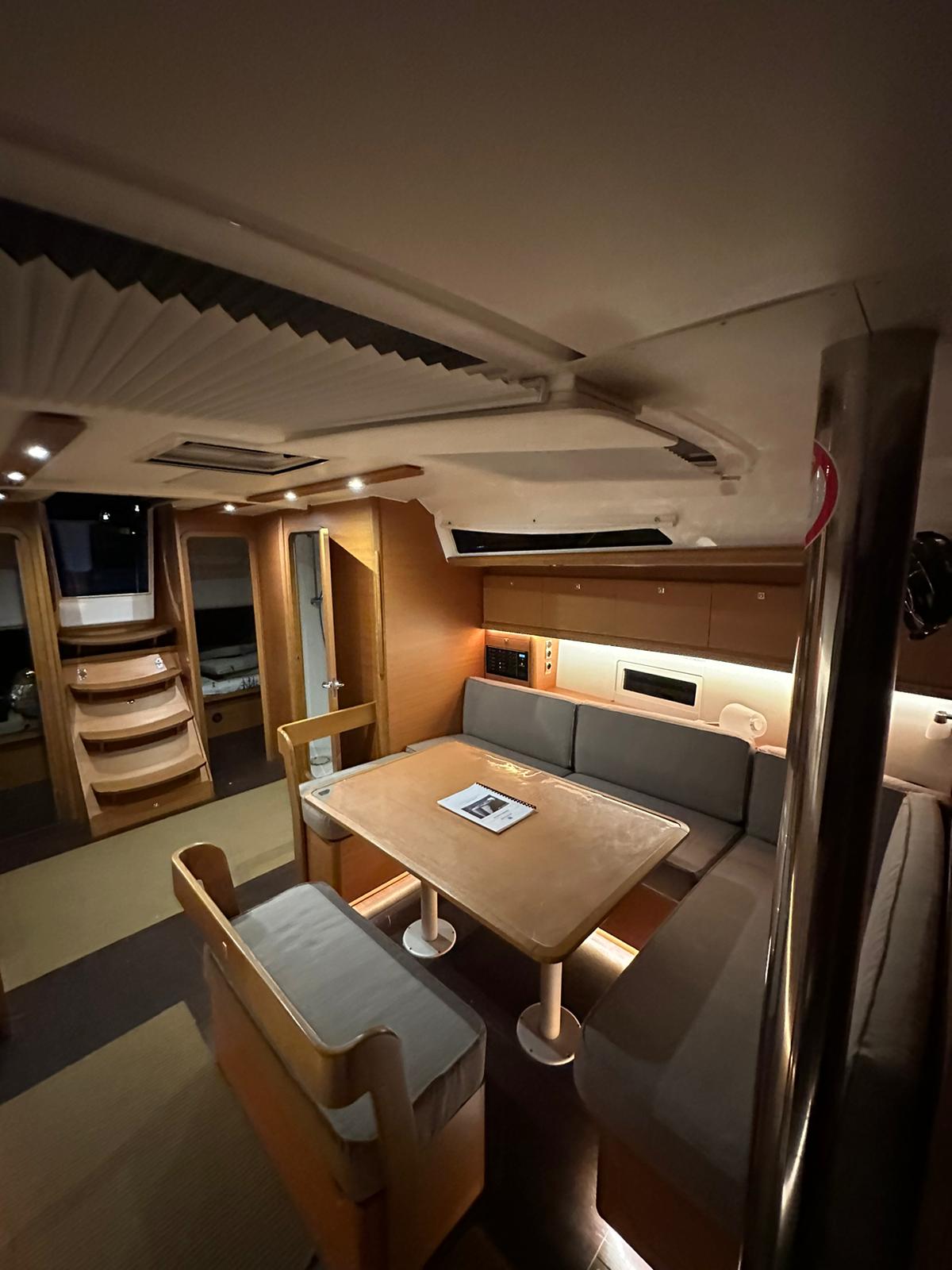 Photo #8 - Dufour 430 Grand Large (Esperanza) en Marmaris - 17023
