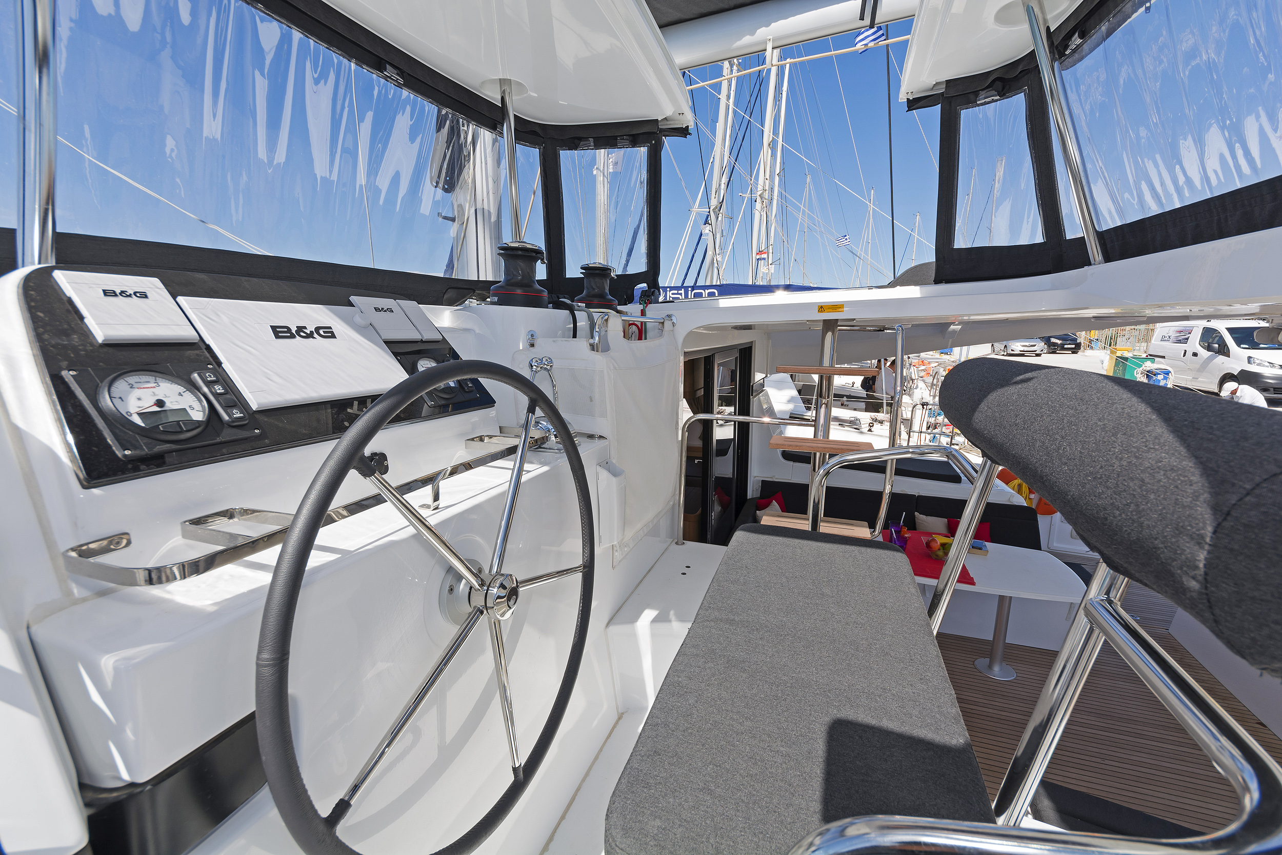 Photo #22 - Lagoon 42 & GEN & WM (Breeze) en Lavrion - 3893