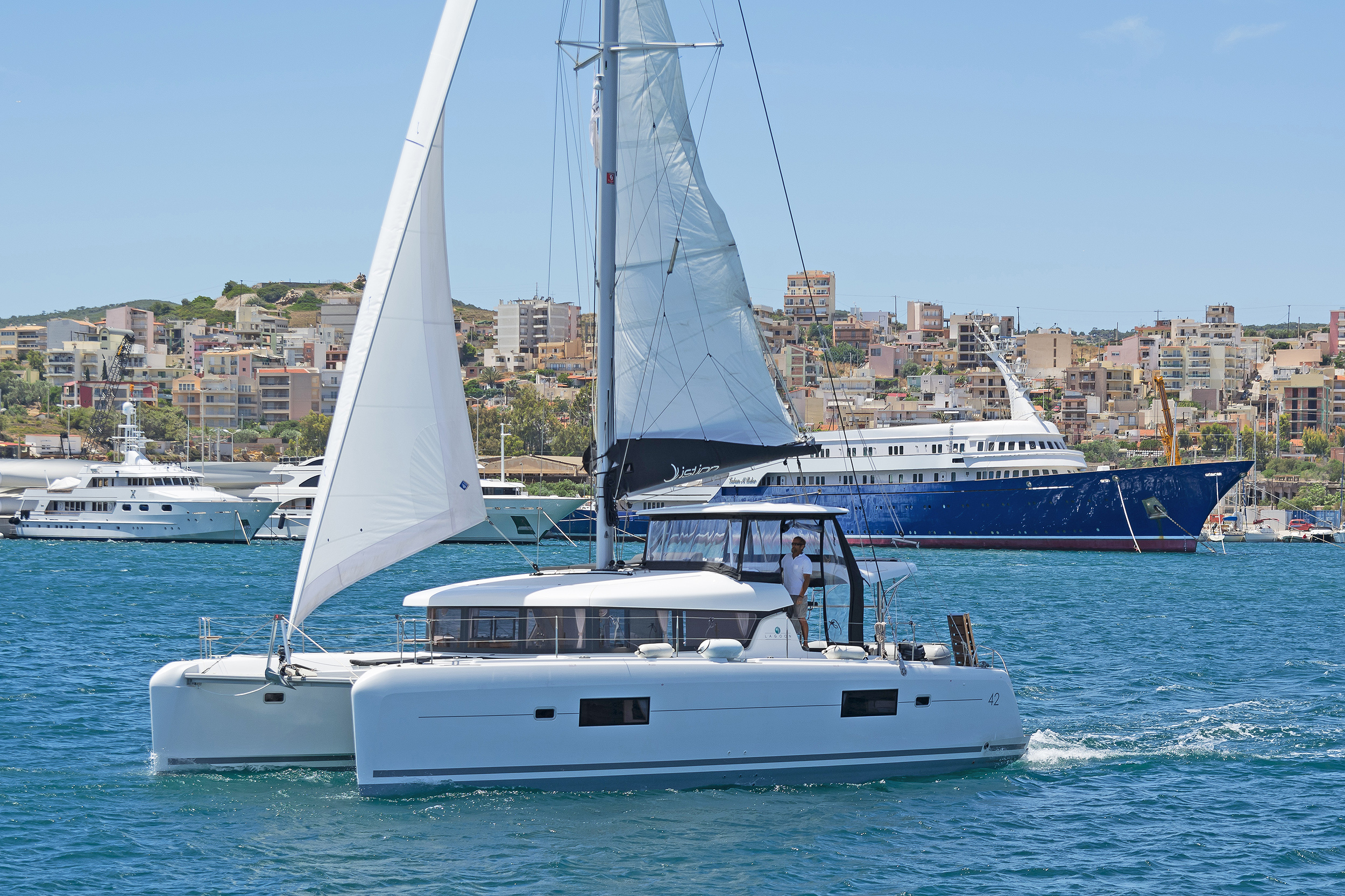 Photo #13 - Lagoon 42 & GEN & WM (Breeze) en Lavrion - 3893